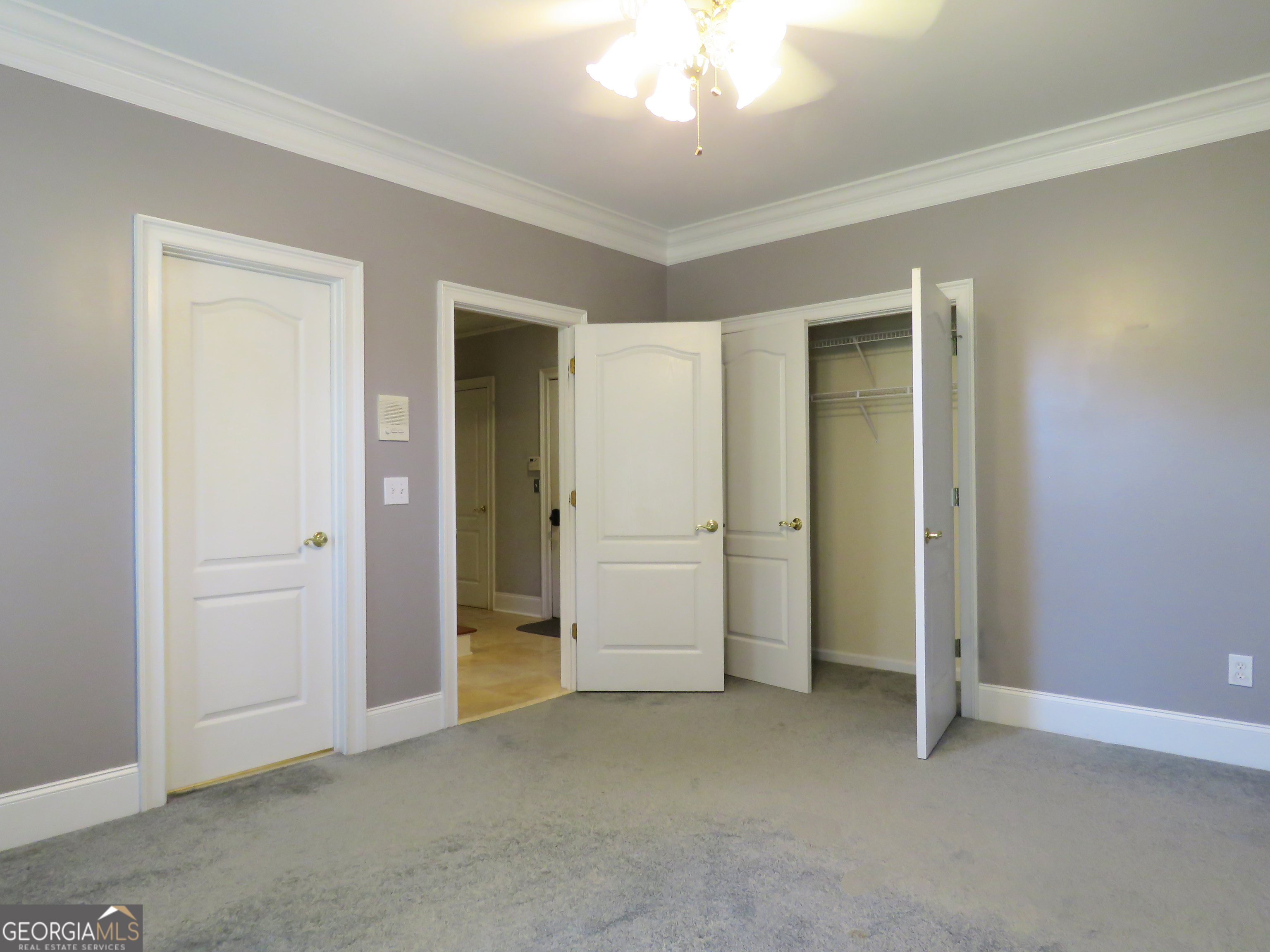 5335 Saville Drive Property Photo 26