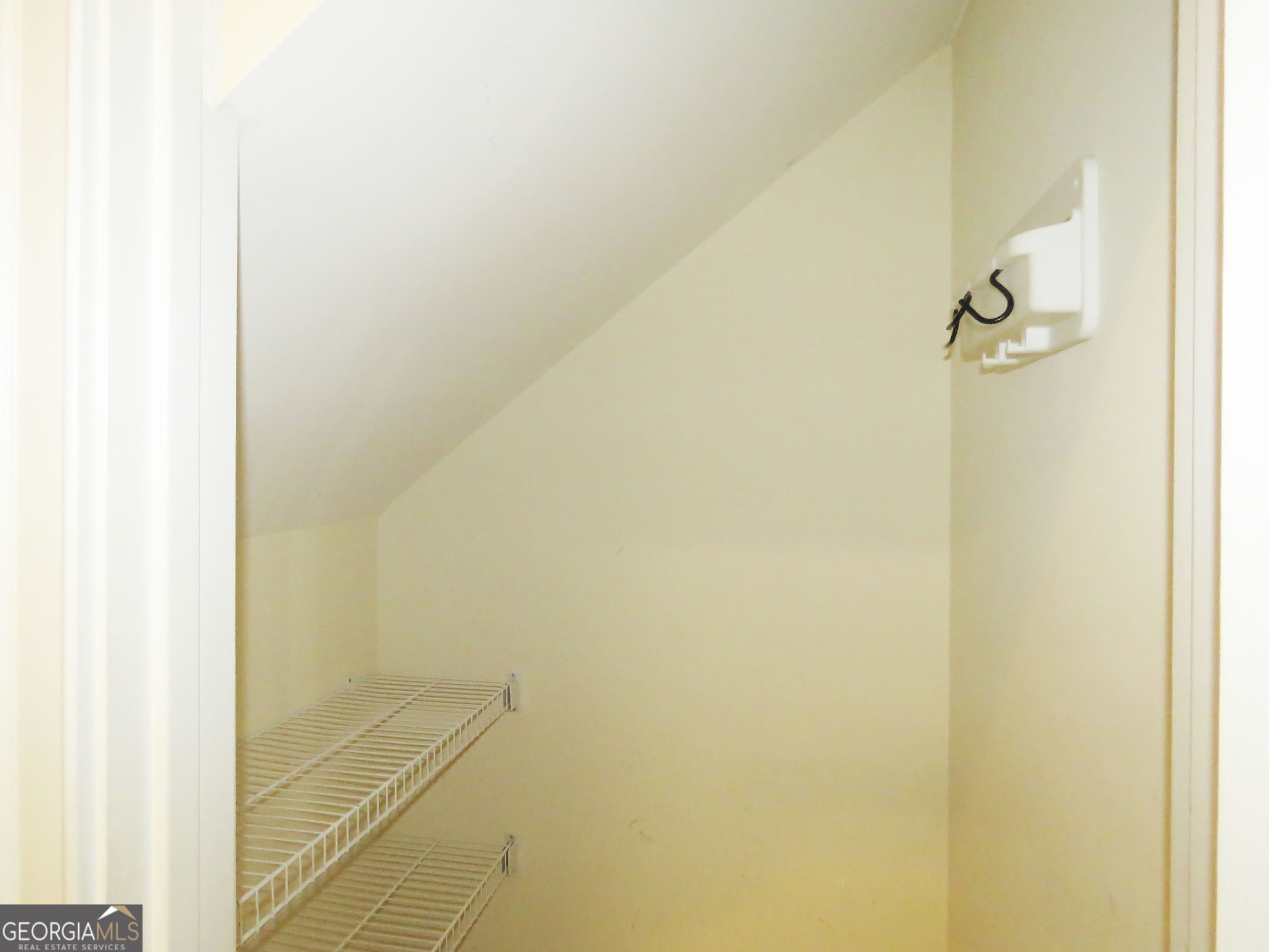 5335 Saville Drive Property Photo 33