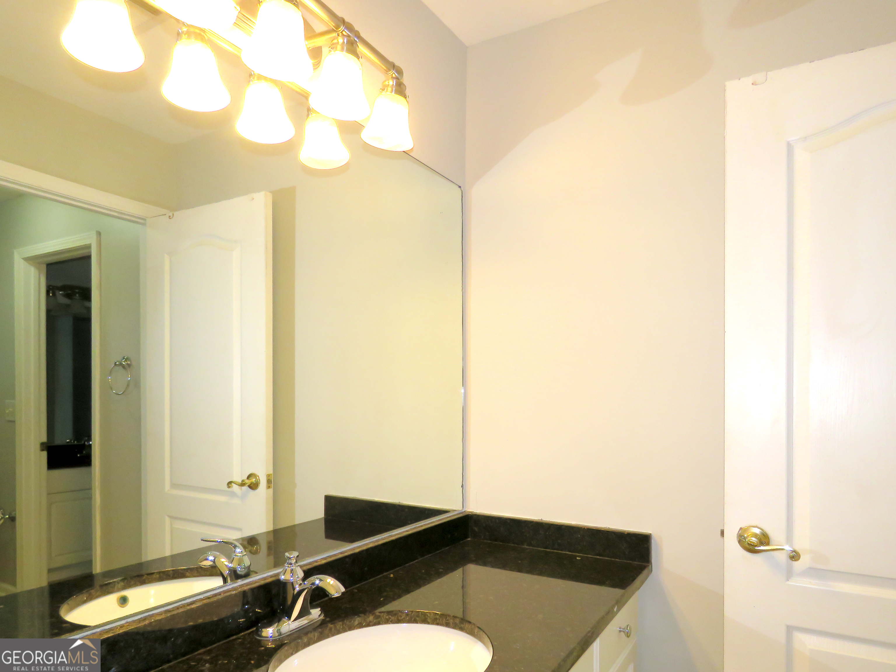 5335 Saville Drive Property Photo 81