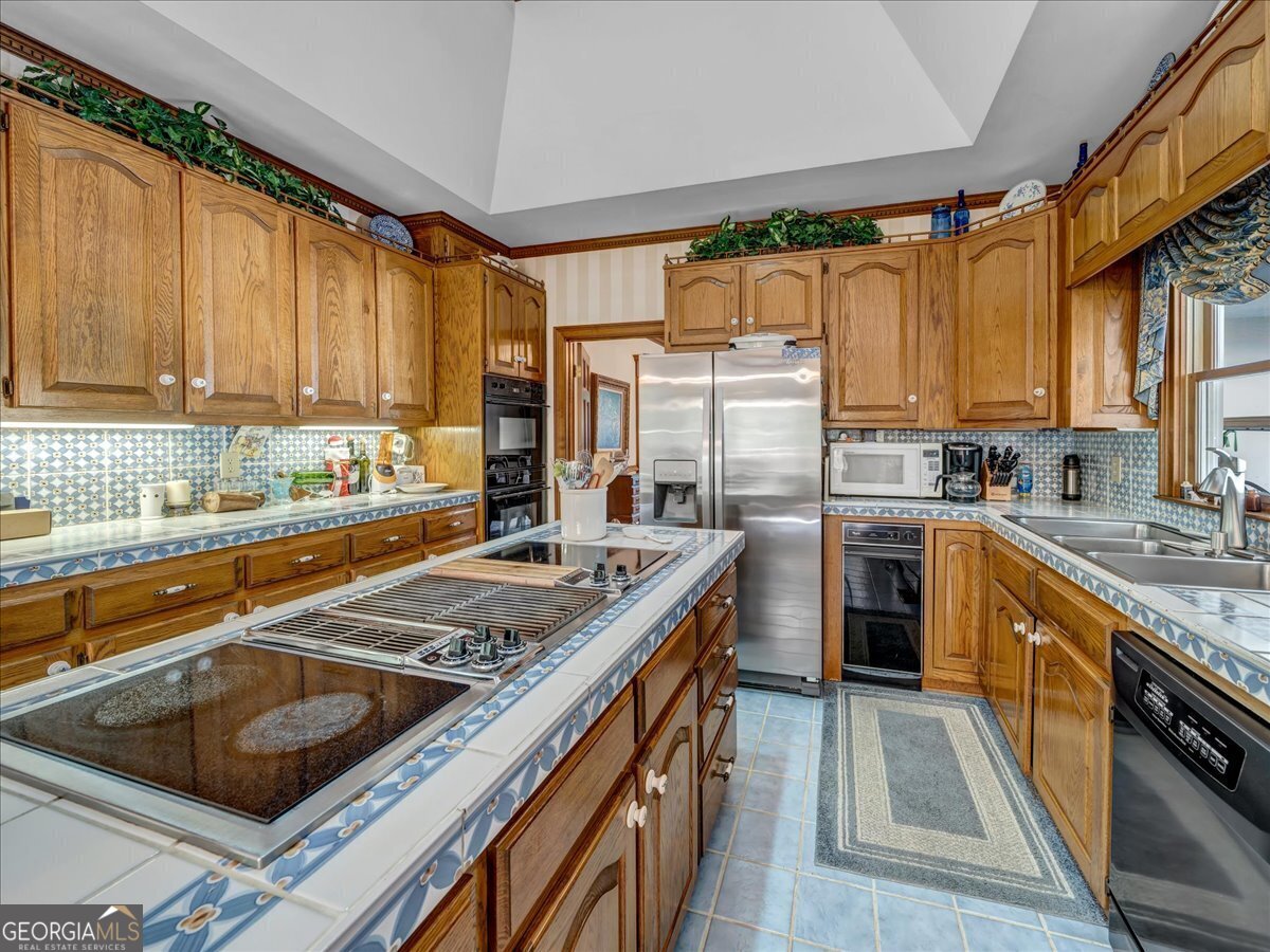 655 Mcdonough Road Property Photo 10