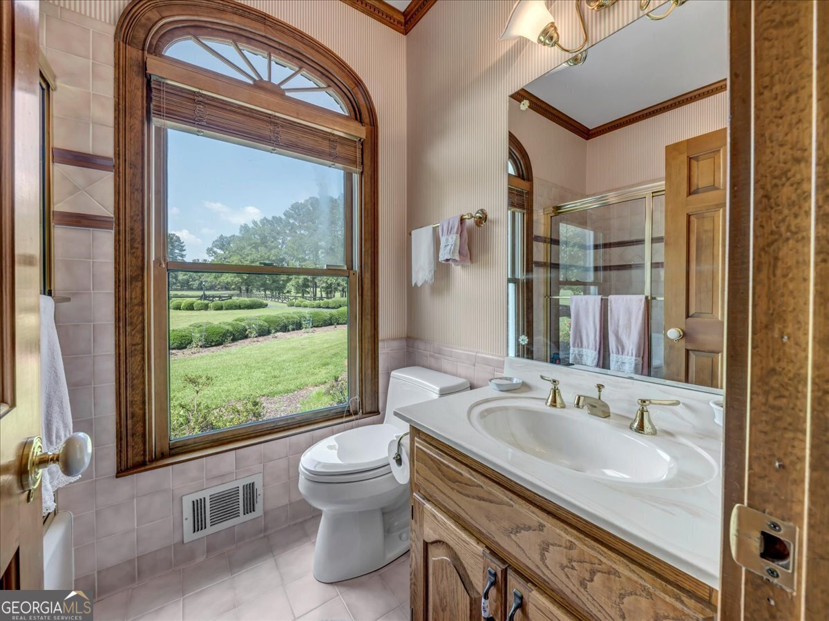 655 Mcdonough Road Property Photo 32