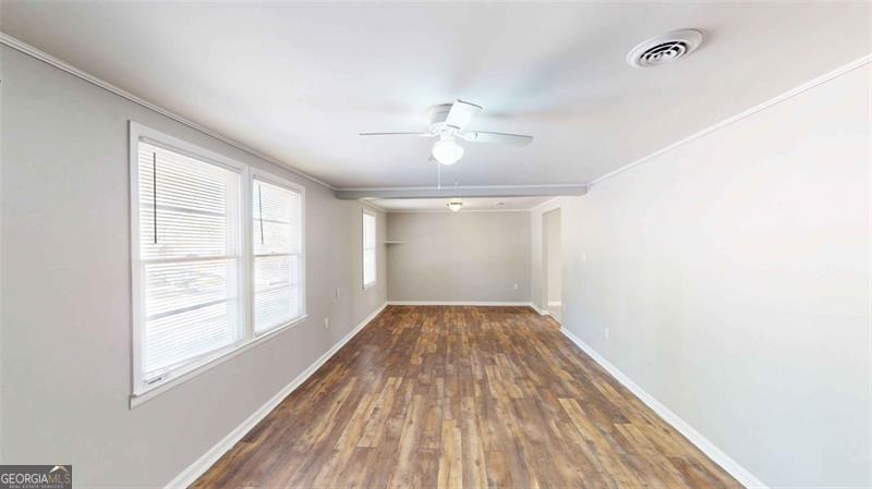 1092 W Adrian Circle Sw Property Photo 3