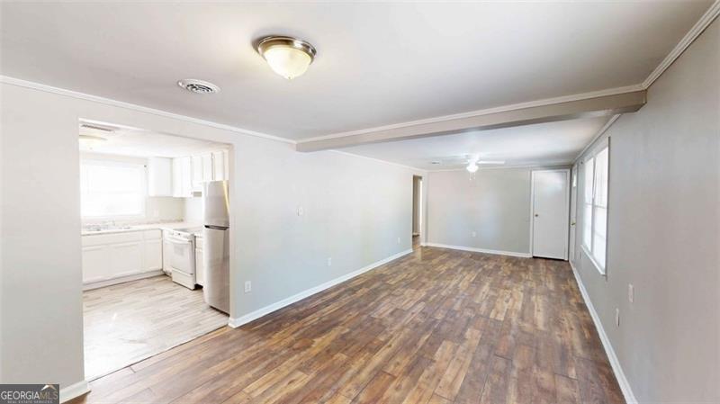 1092 W Adrian Circle Sw Property Photo 5