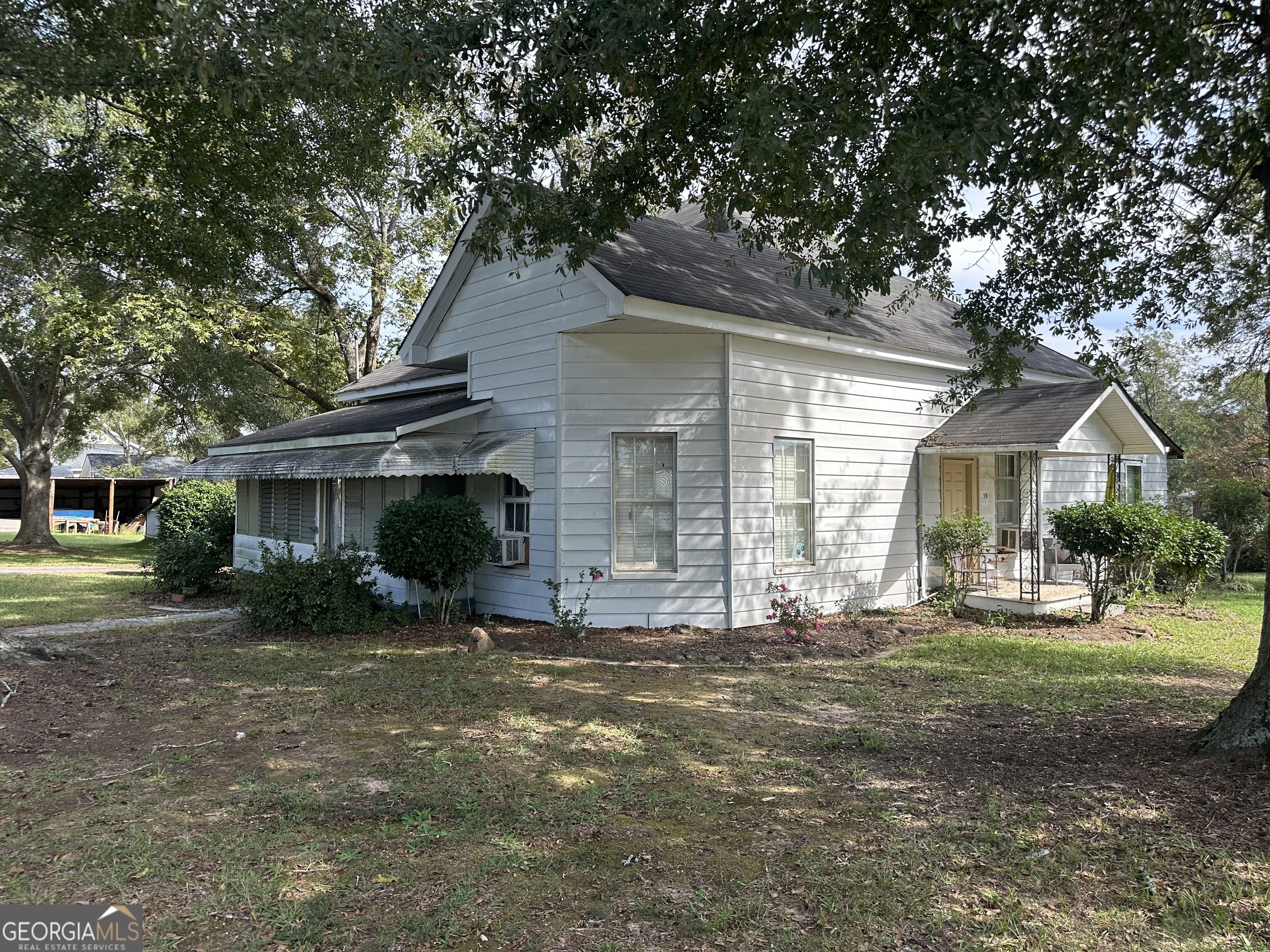 39 Edwards Road Property Photo