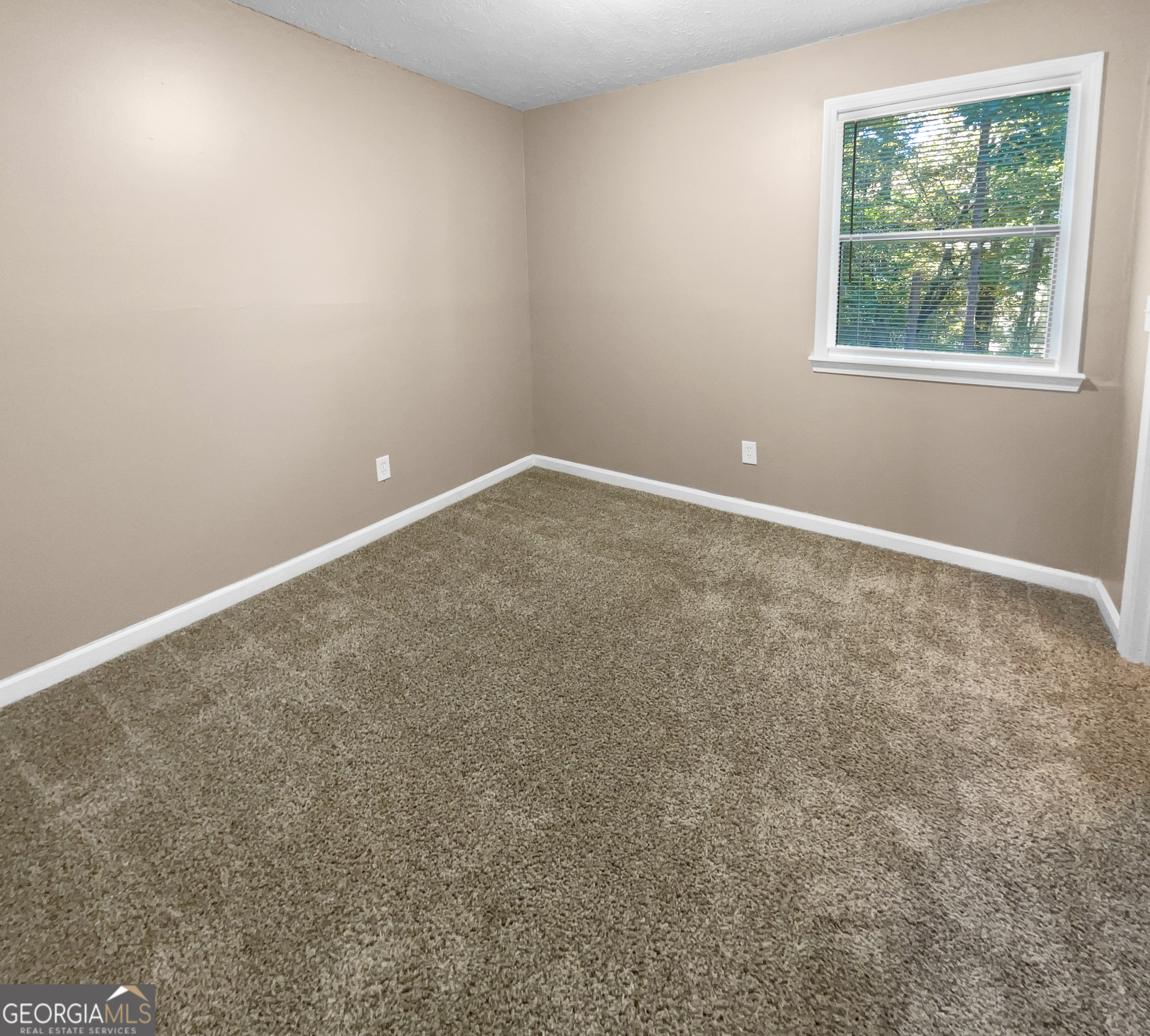 125 Cainwood Court W Property Photo 10