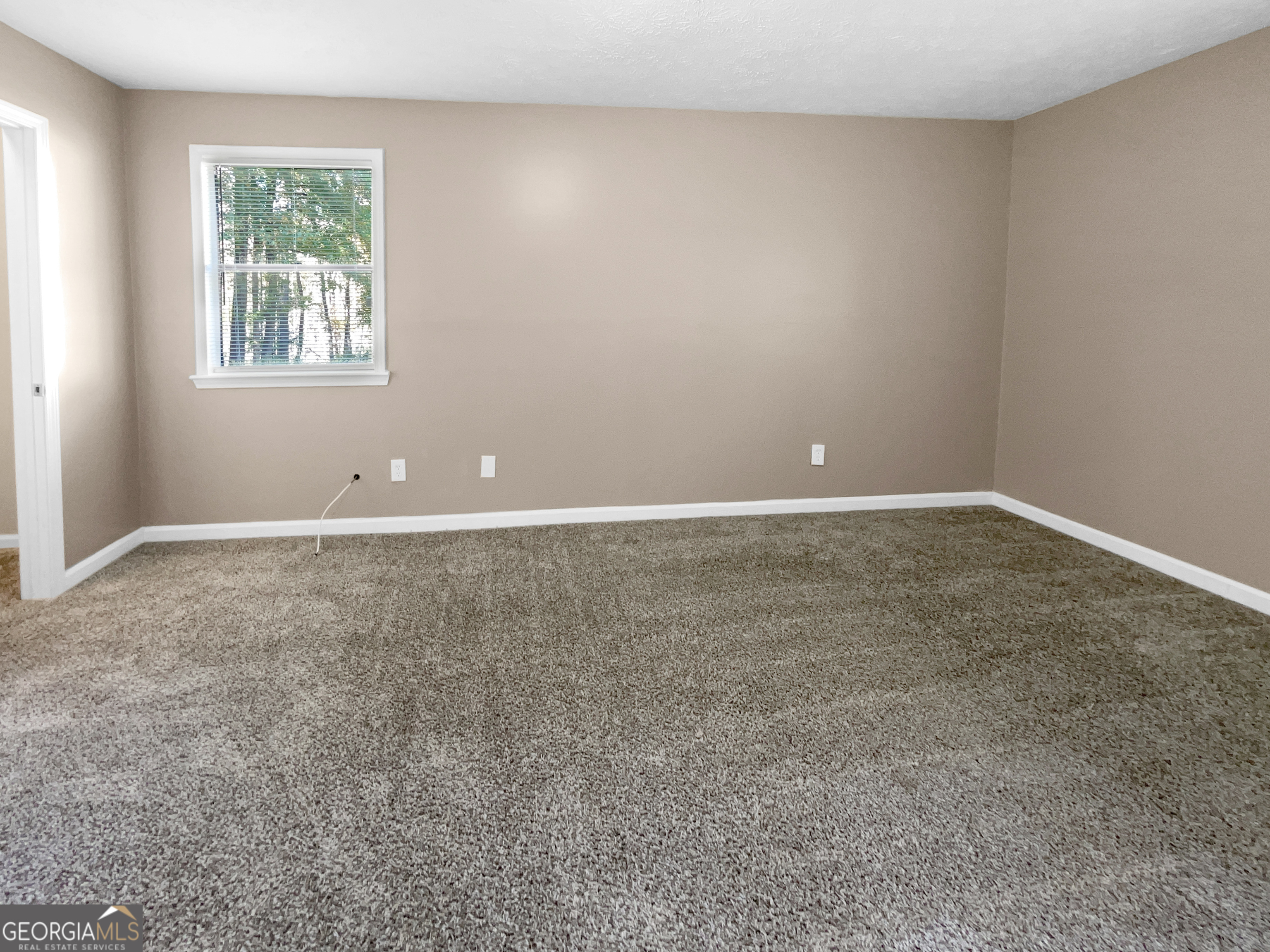125 Cainwood Court W Property Photo 15