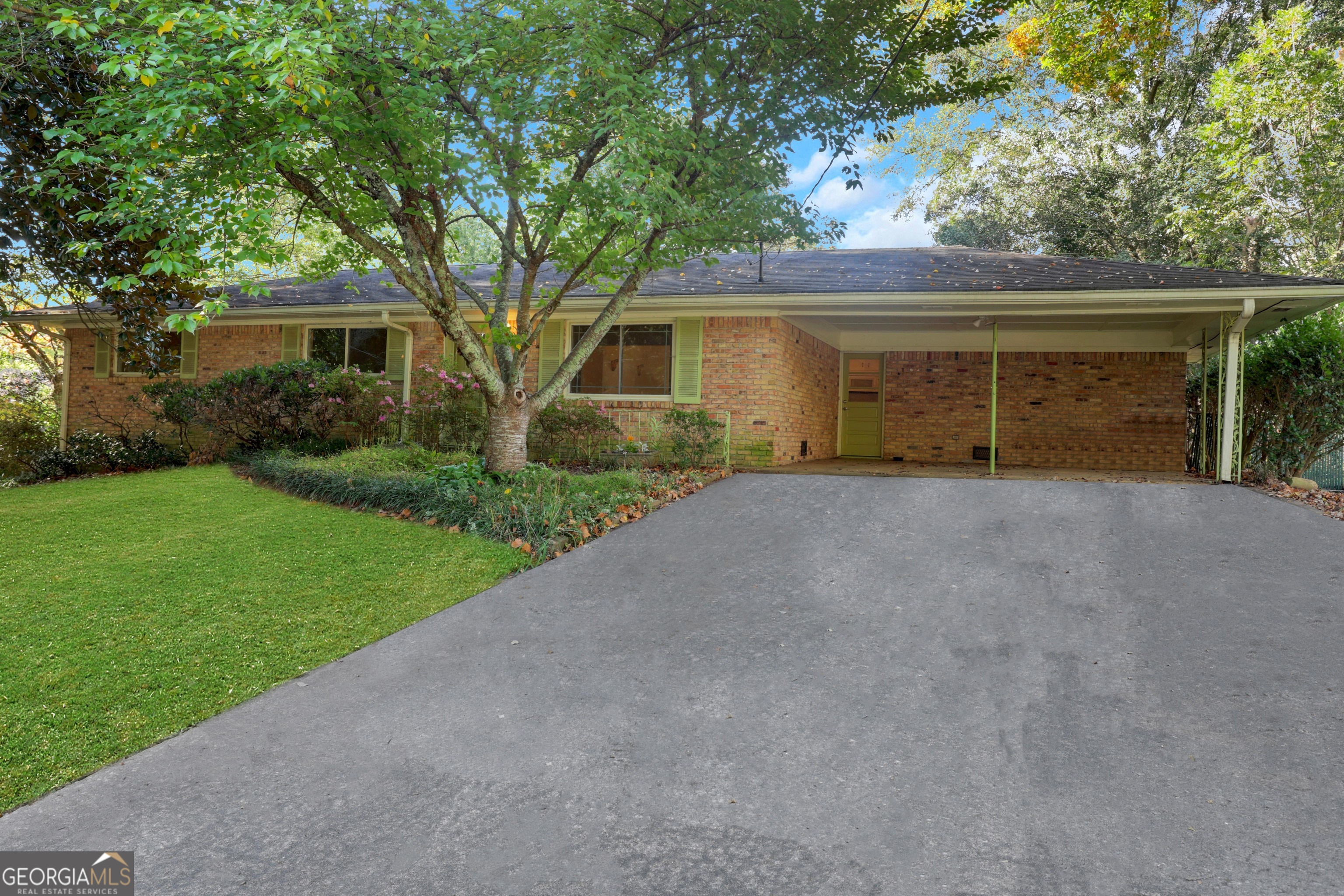 3967 Franks Court Property Photo 3