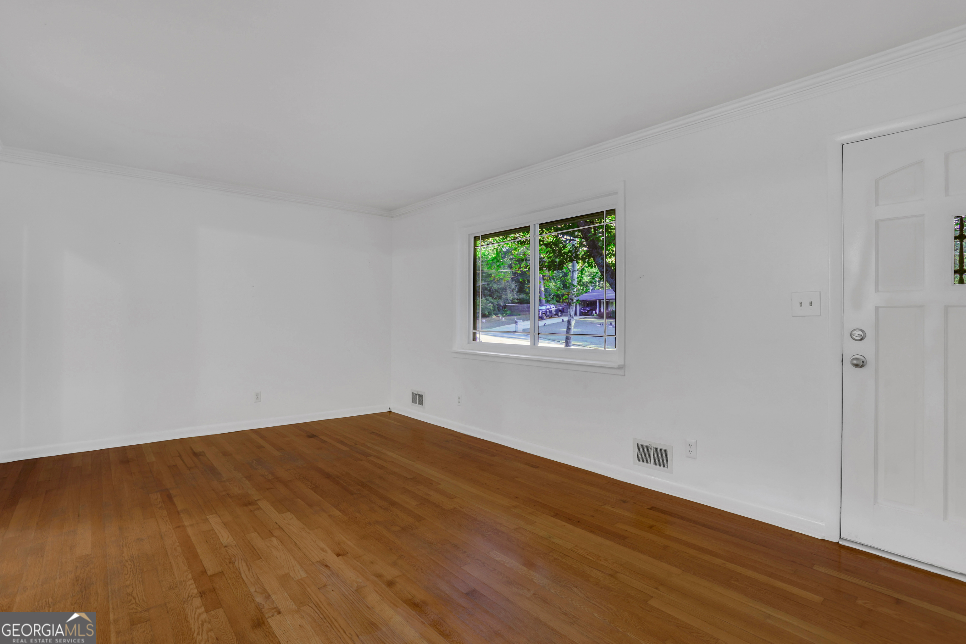 3967 Franks Court Property Photo 5