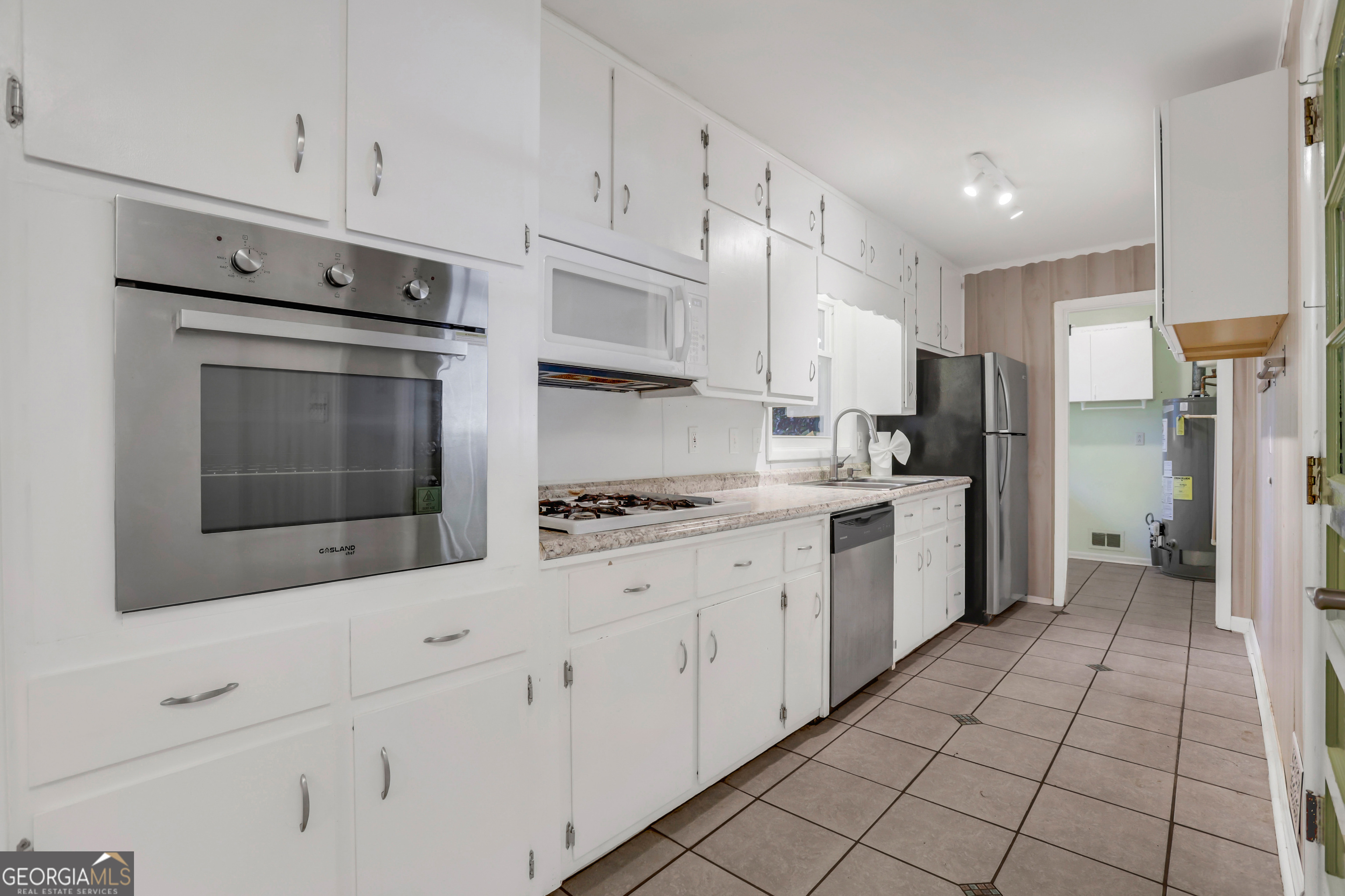 3967 Franks Court Property Photo 13
