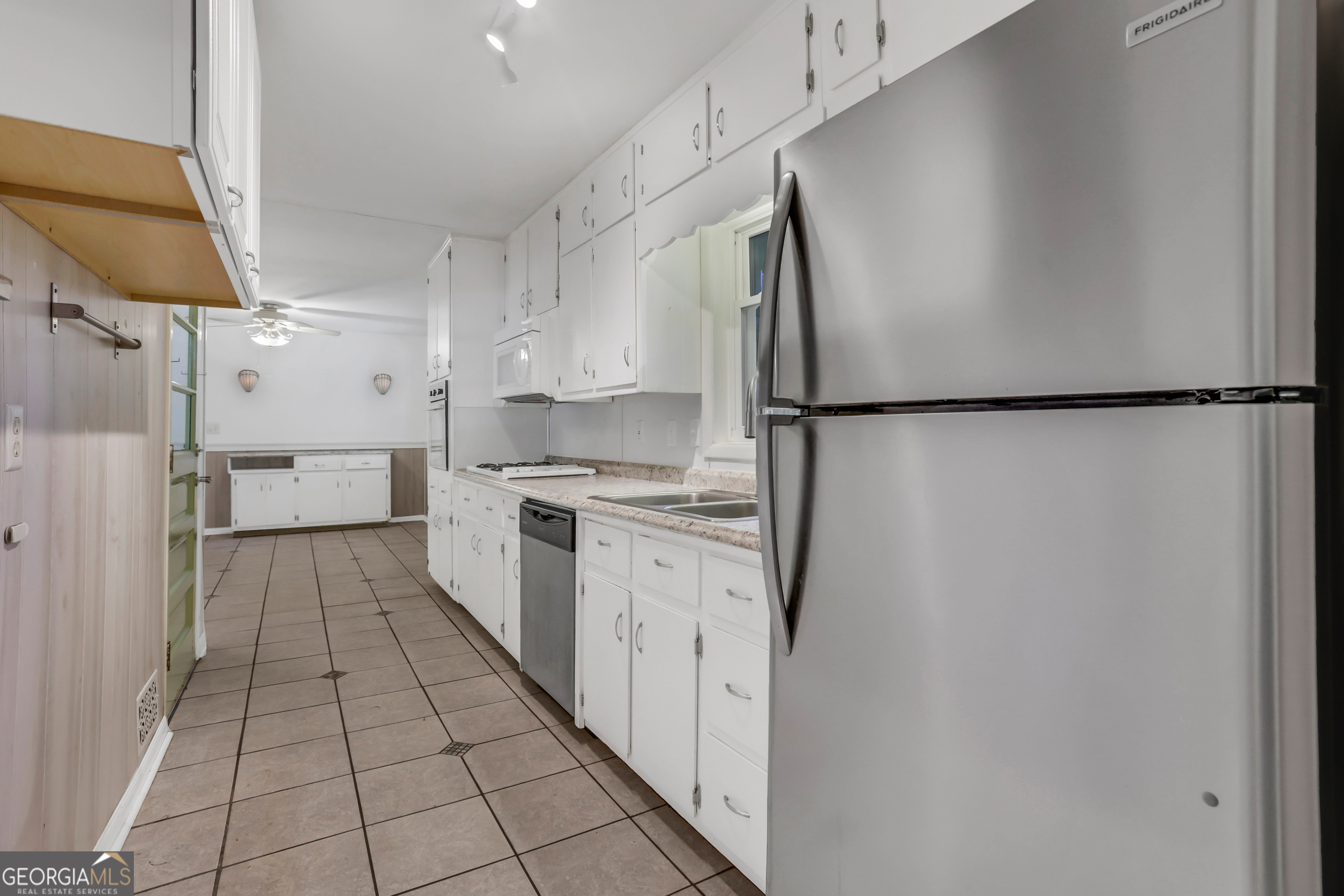3967 Franks Court Property Photo 15