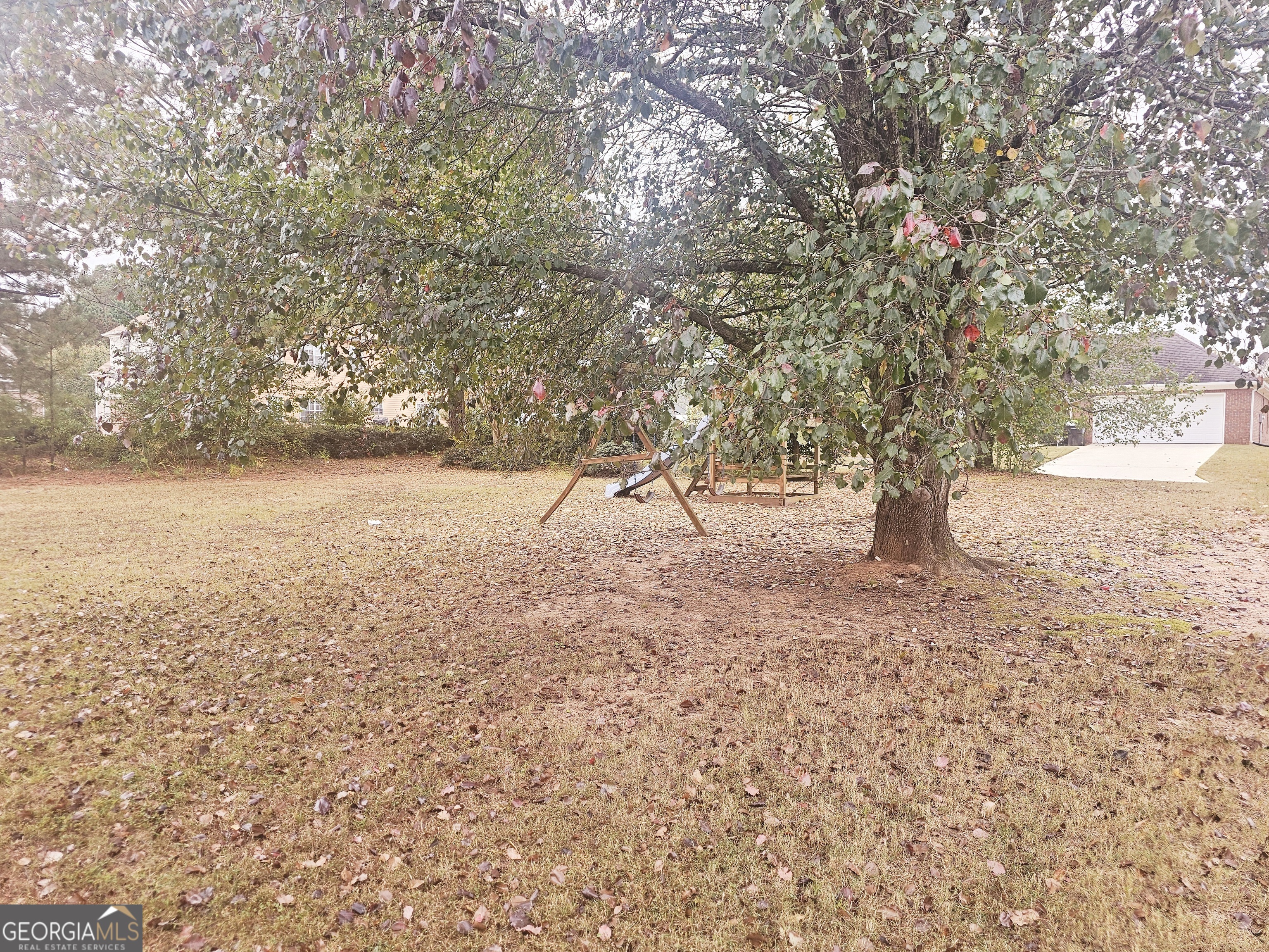 1402 Aramore Drive Se Property Photo 6