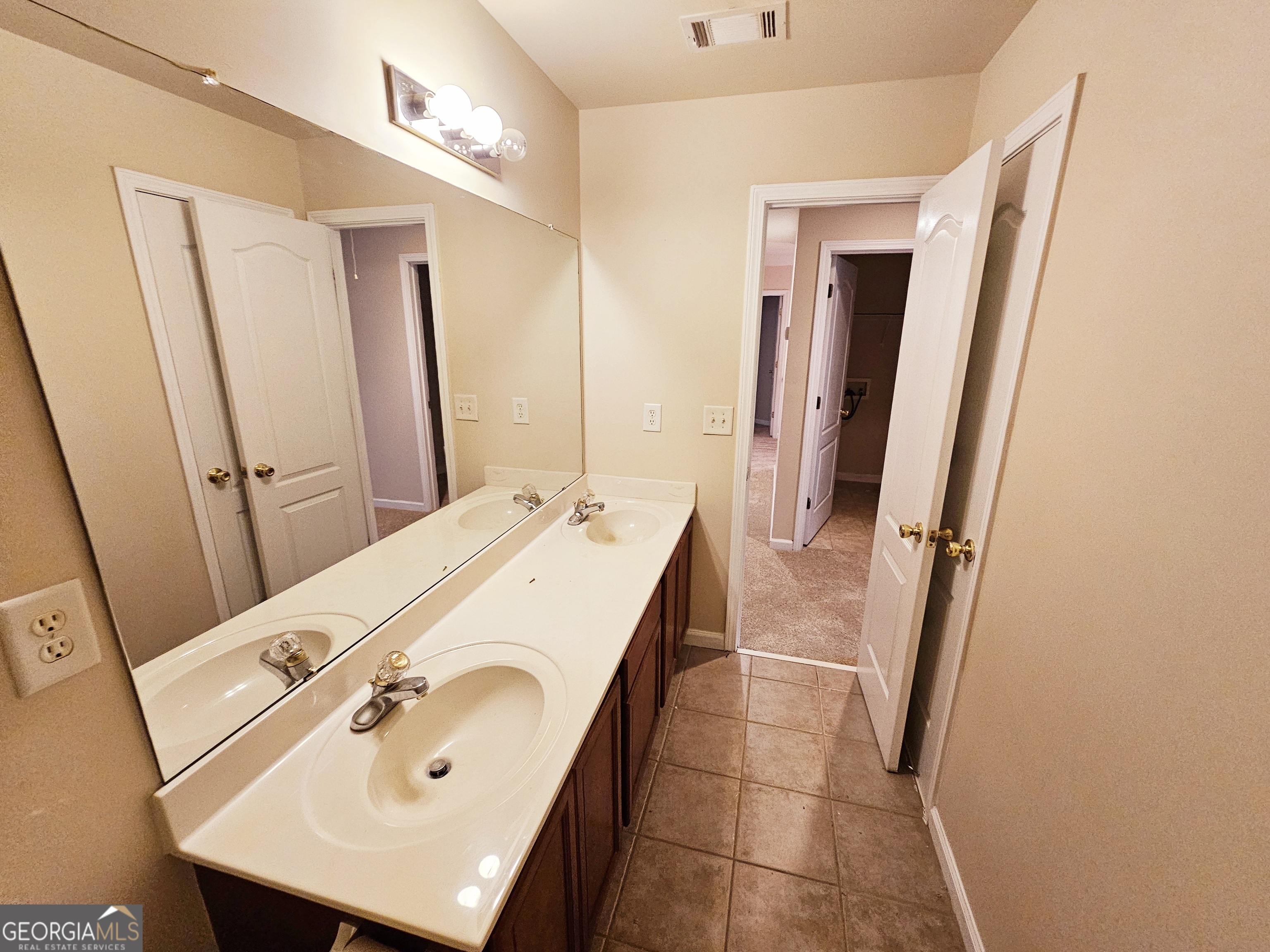 1402 Aramore Drive Se Property Photo 78