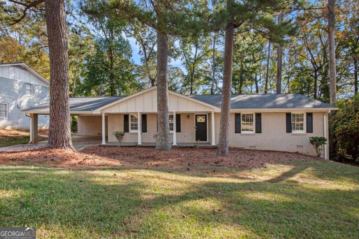 2112 Royal Fox Way Property Photo 1