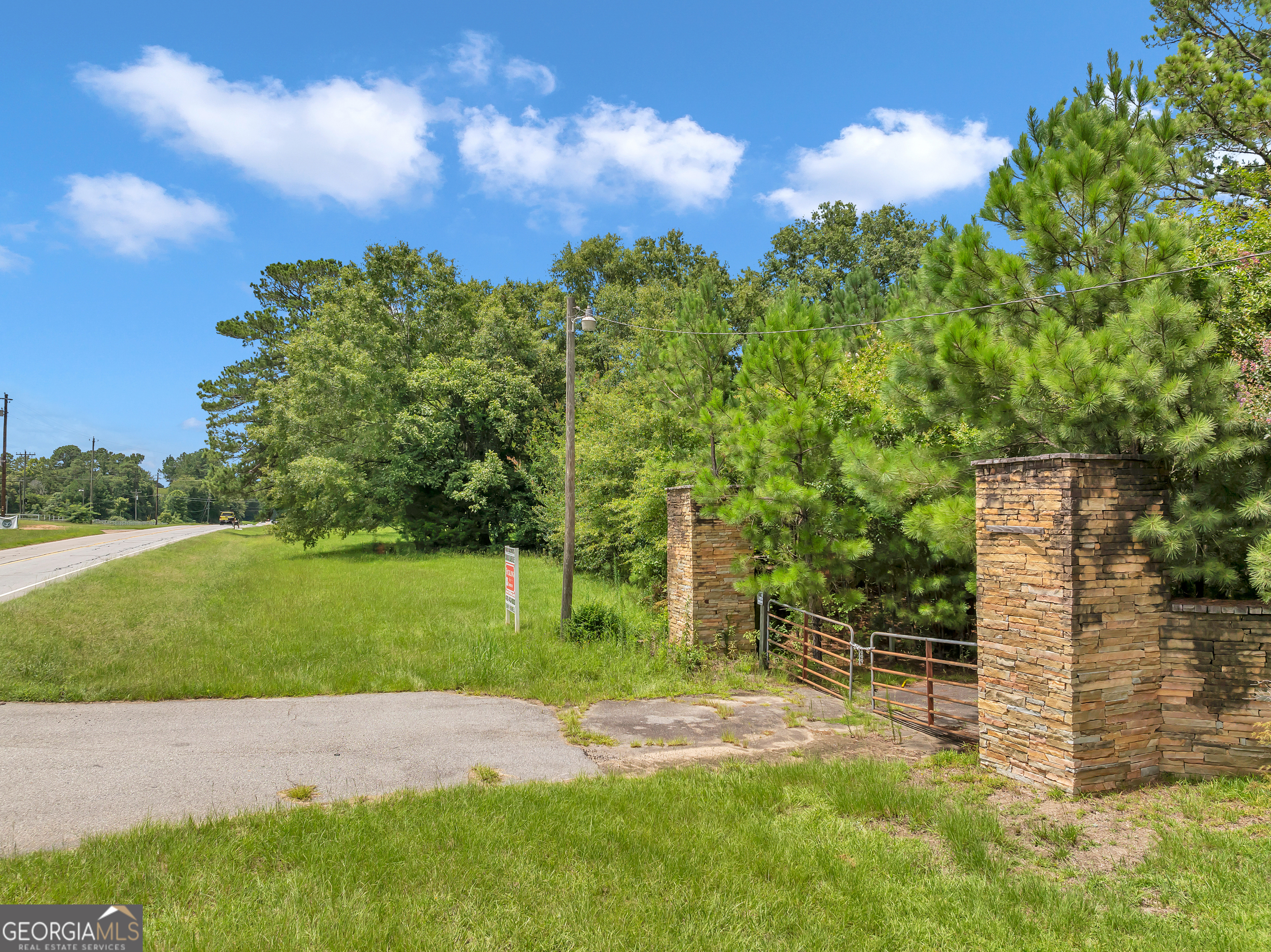 7359 Thomaston Road Property Photo 9