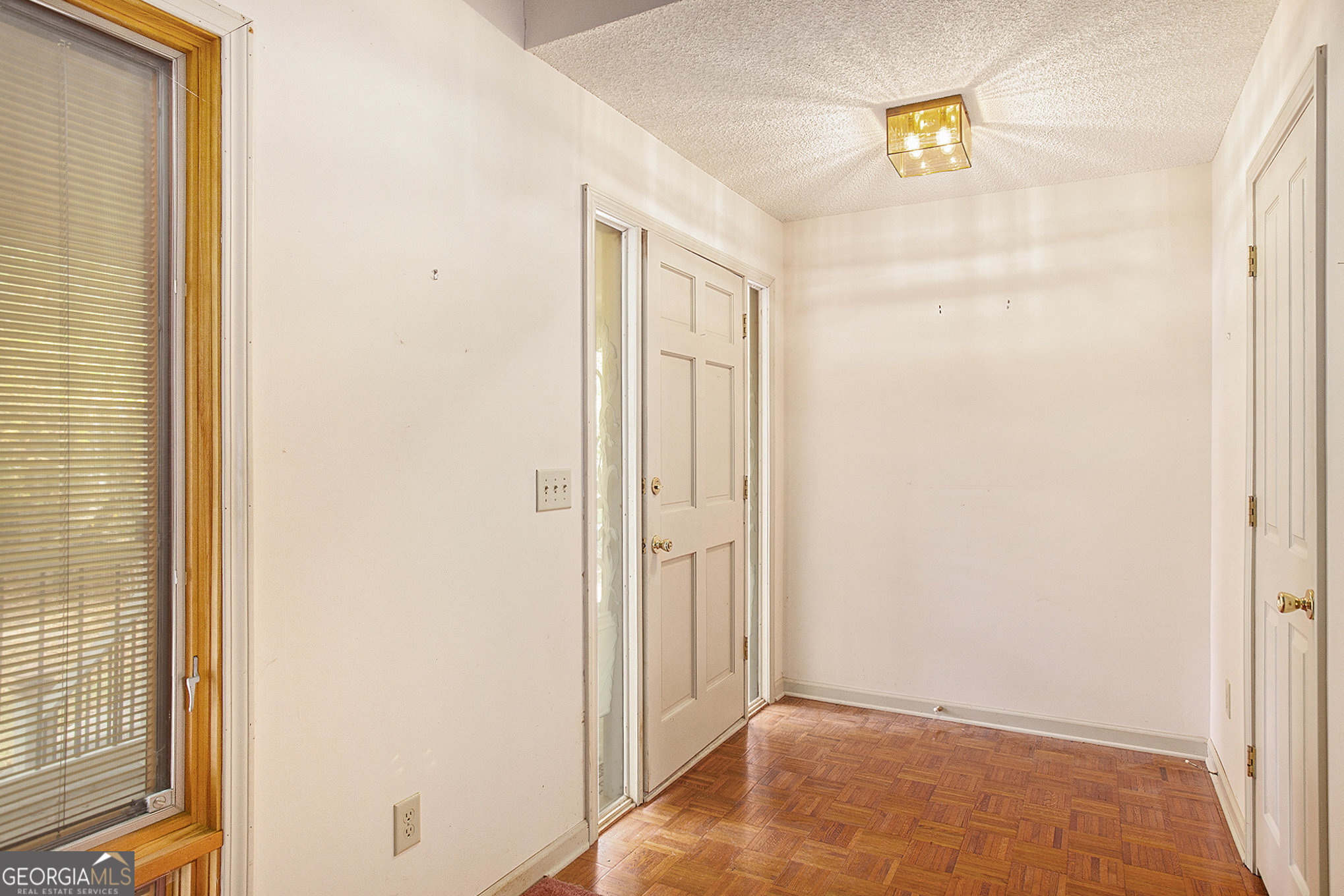 175 Carriage Gate Drive Property Photo 6
