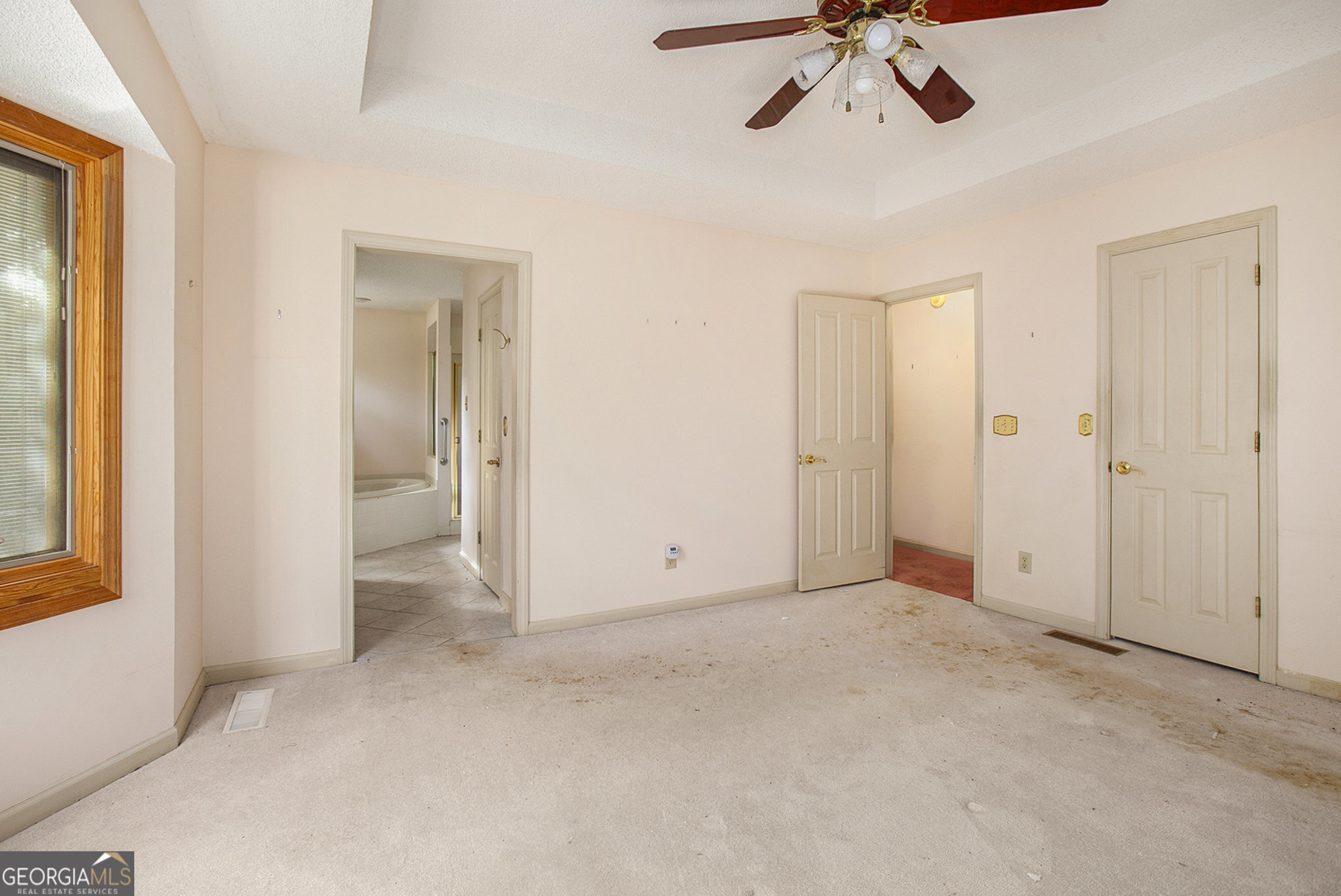 175 Carriage Gate Drive Property Photo 15