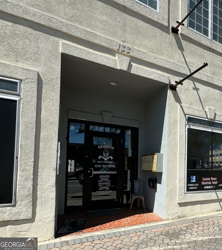 133 Hill Street S Property Photo 1