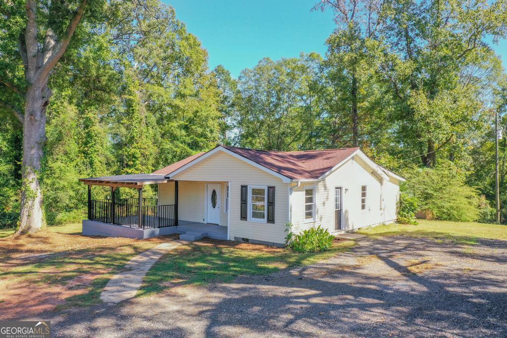 2552 Highway 36 E Property Photo 5