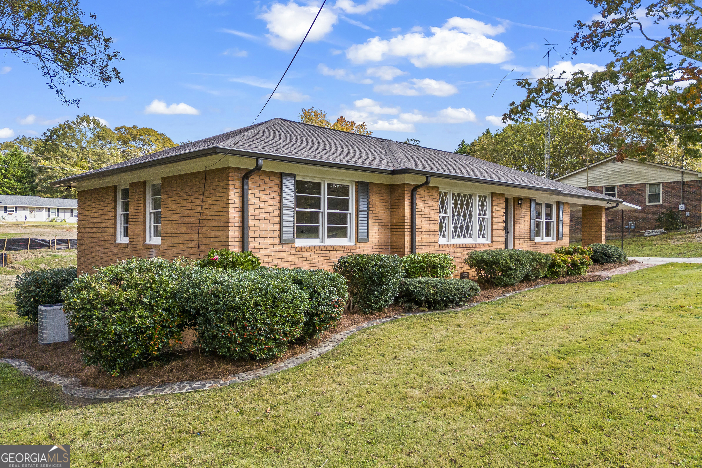 263 Valley Drive Property Photo 3