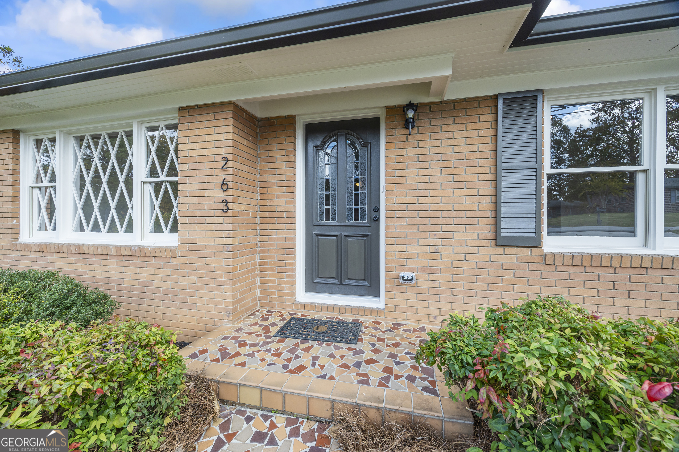 263 Valley Drive Property Photo 4