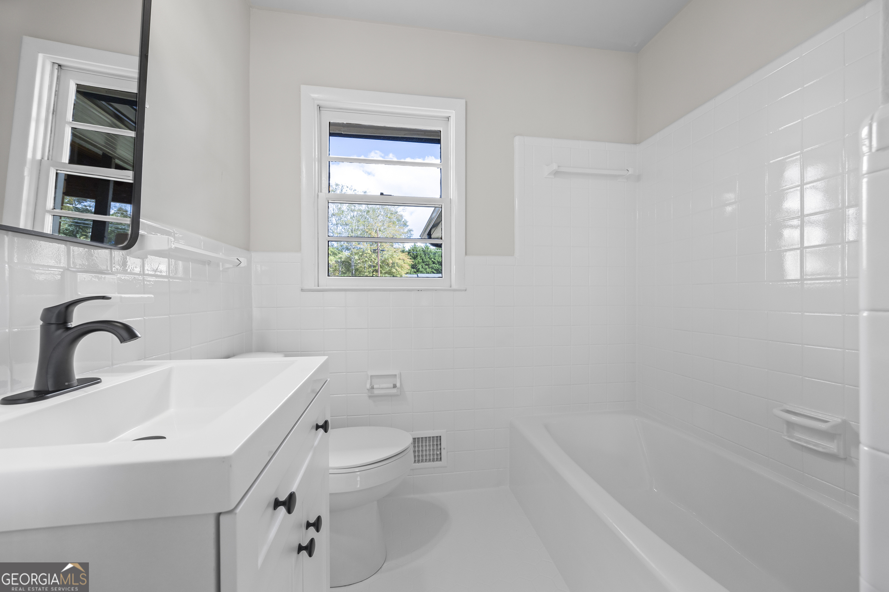 263 Valley Drive Property Photo 18