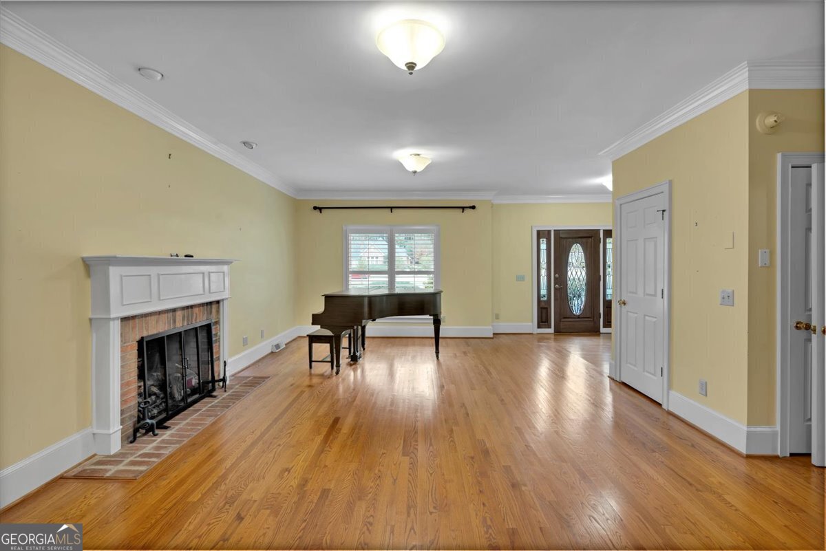 36 Latimer Lane Nw Property Photo 4