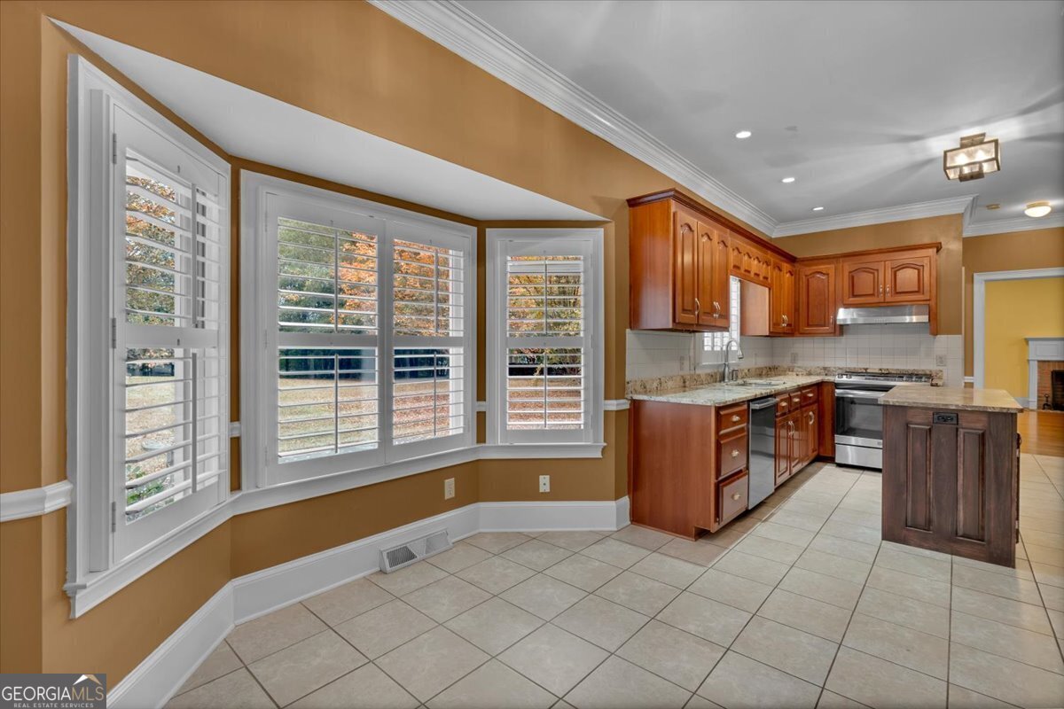 36 Latimer Lane Nw Property Photo 5