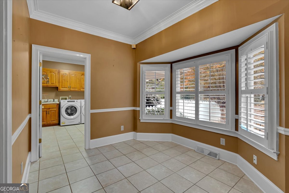 36 Latimer Lane Nw Property Photo 17