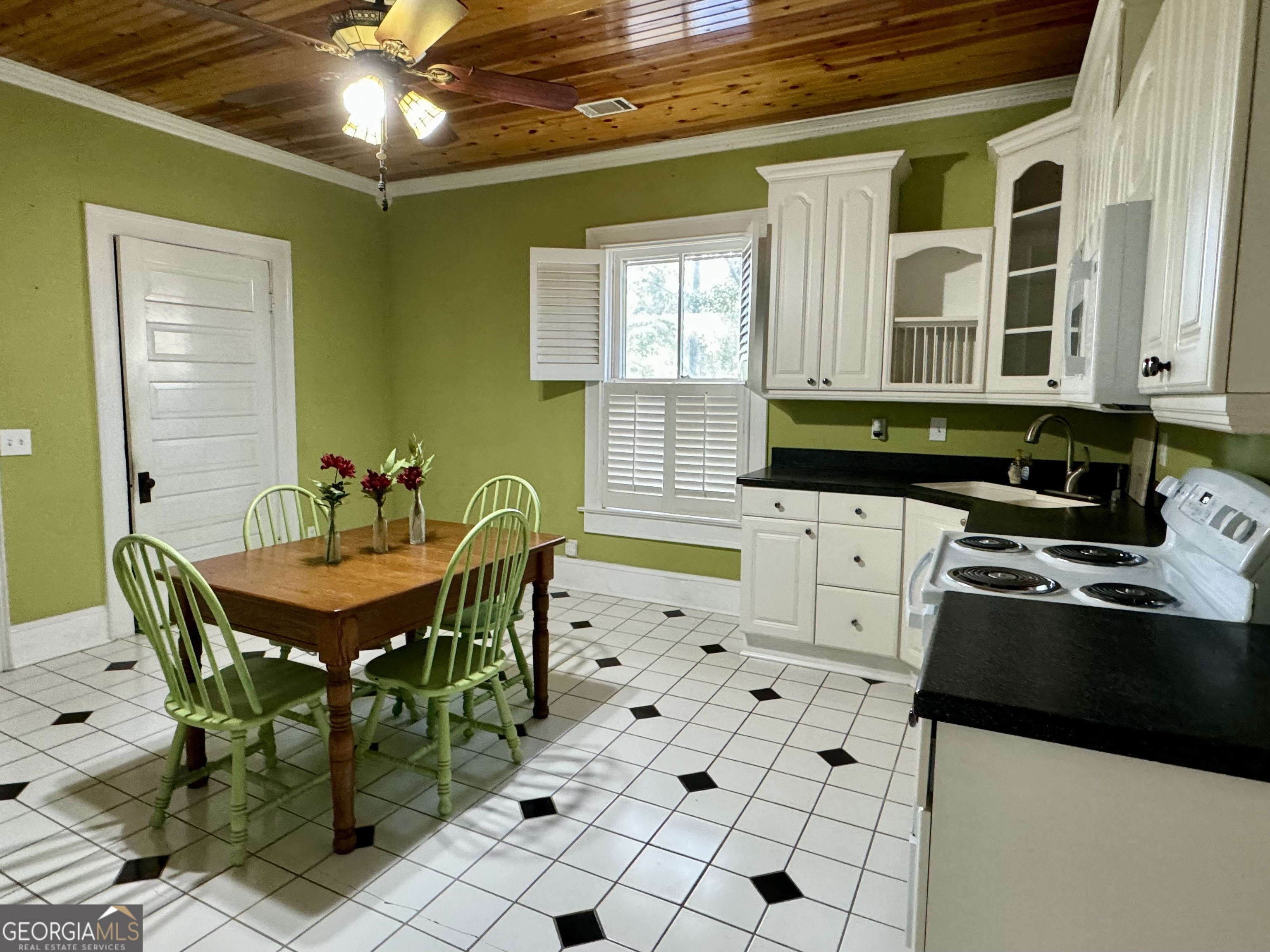 4511 S. Highway 15 Property Photo 13