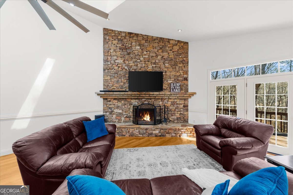 6137 White Oak Drive Property Photo 13