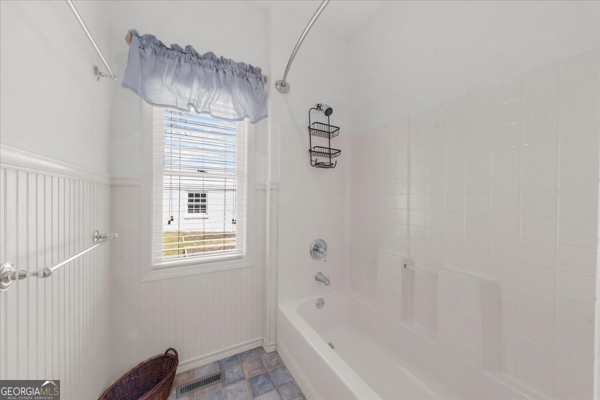 6137 White Oak Drive Property Photo 32