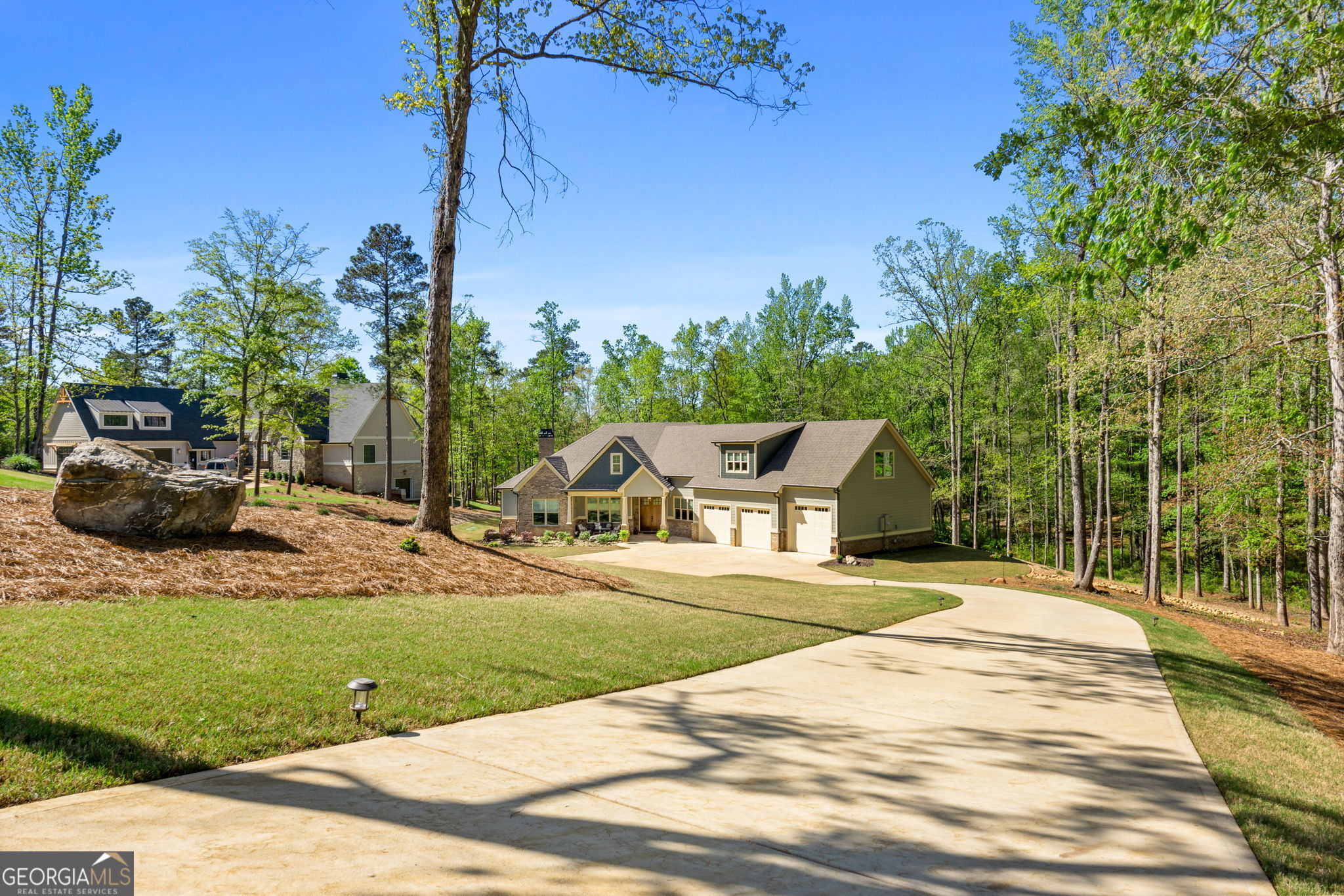 131 Quiet Cove Way Property Photo 4