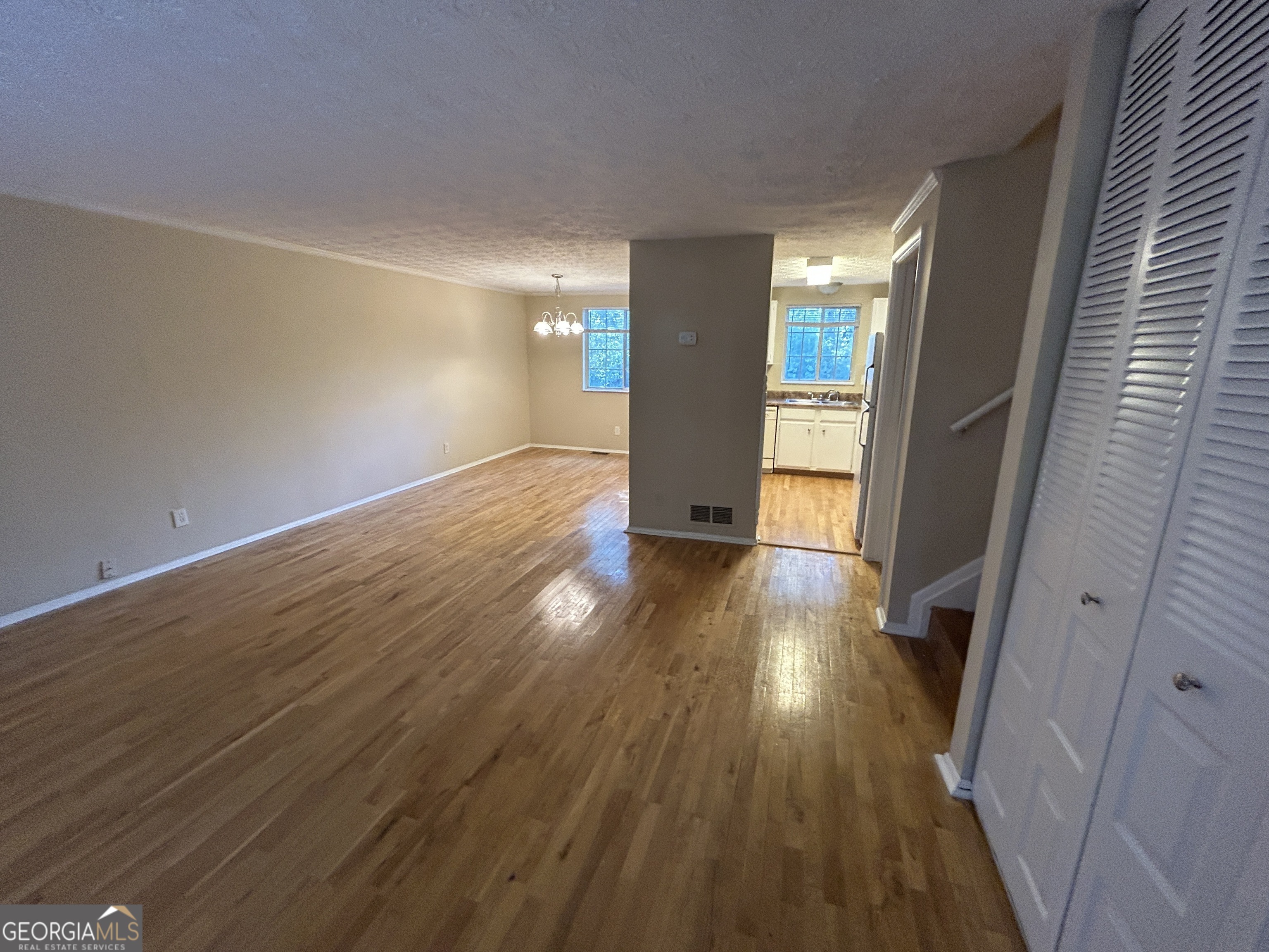 493 Village Square Court Property Photo 5
