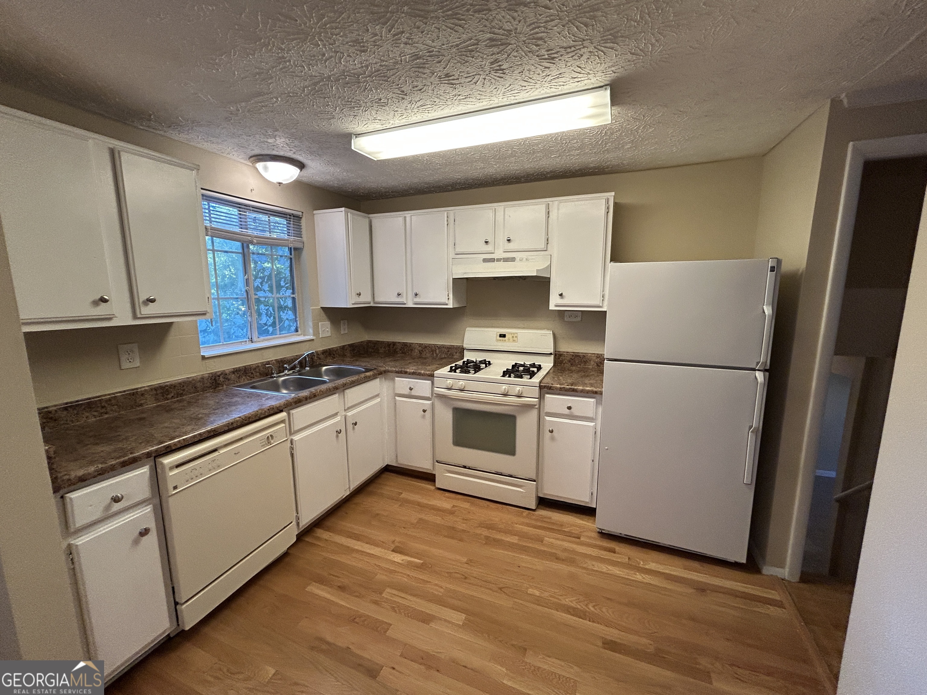 493 Village Square Court Property Photo 10
