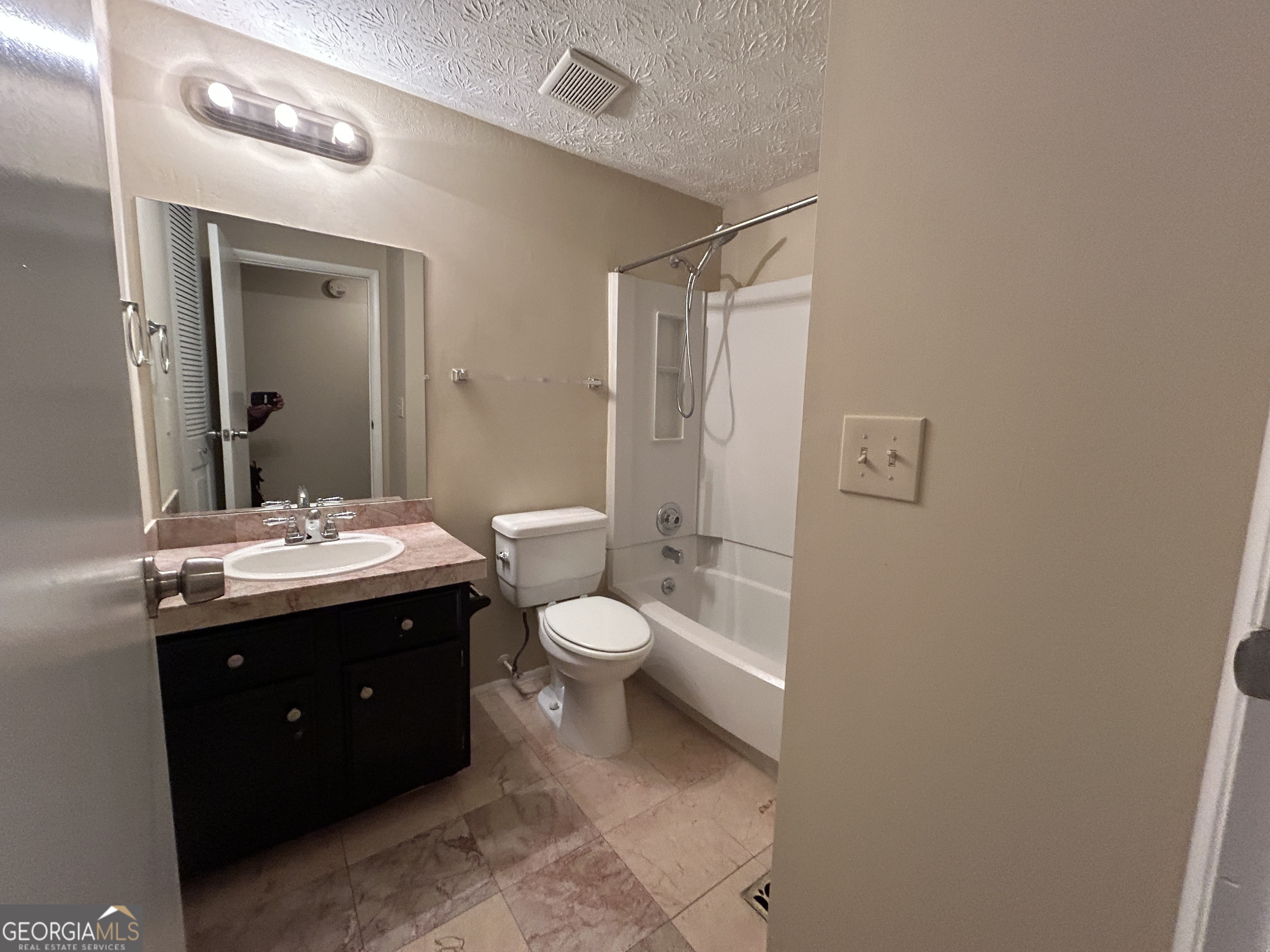 493 Village Square Court Property Photo 14
