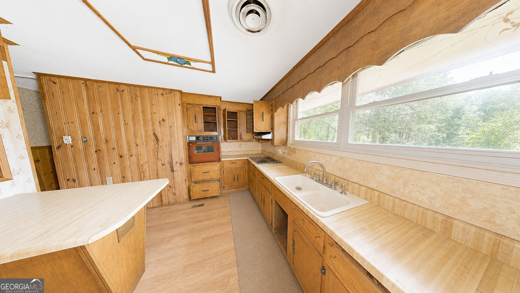 1850 Barnes Ferry Road Property Photo 7