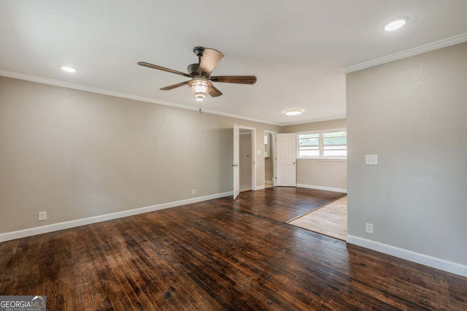 93 Oconee Circle Property Photo 3