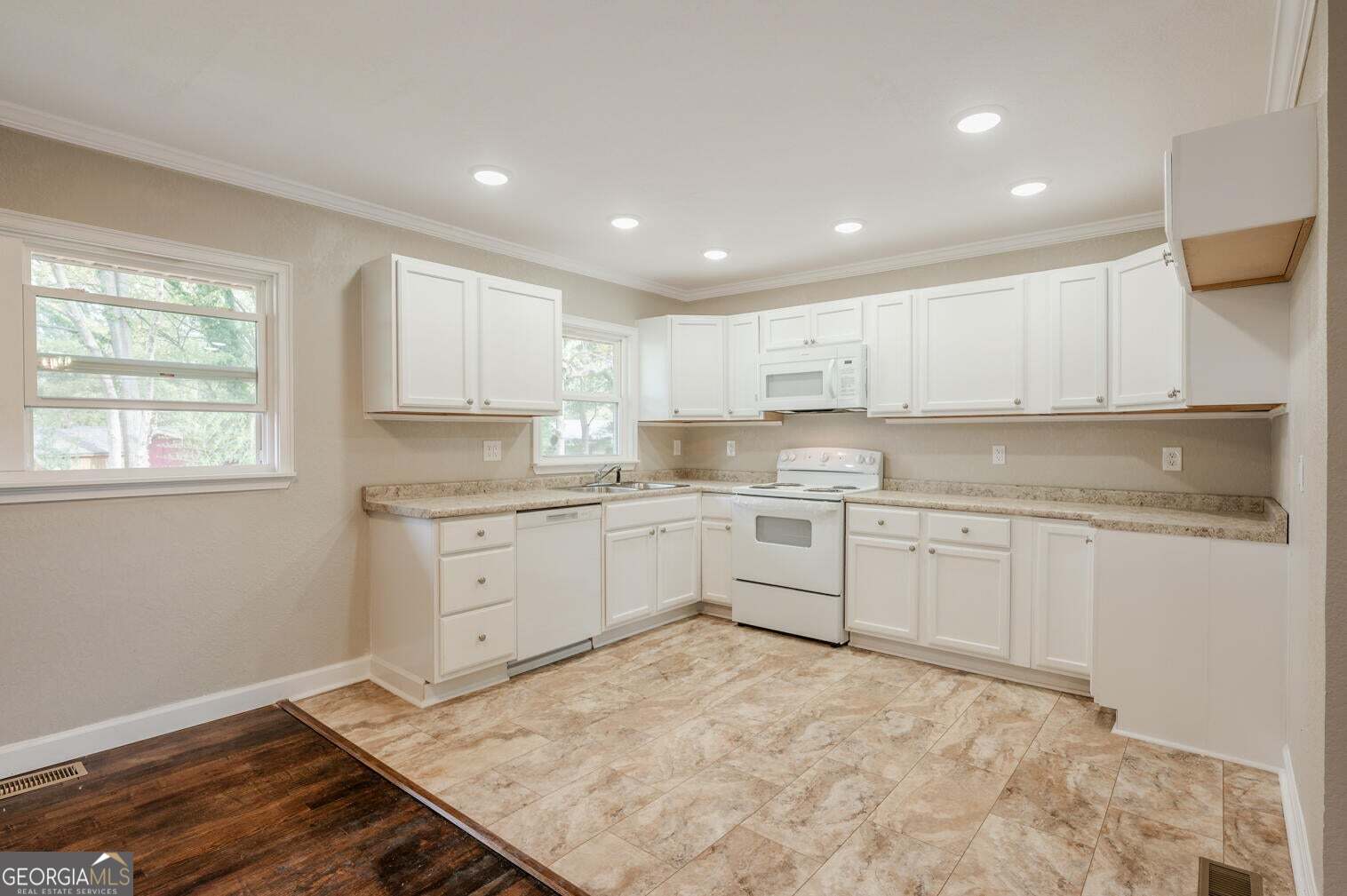 93 Oconee Circle Property Photo 6