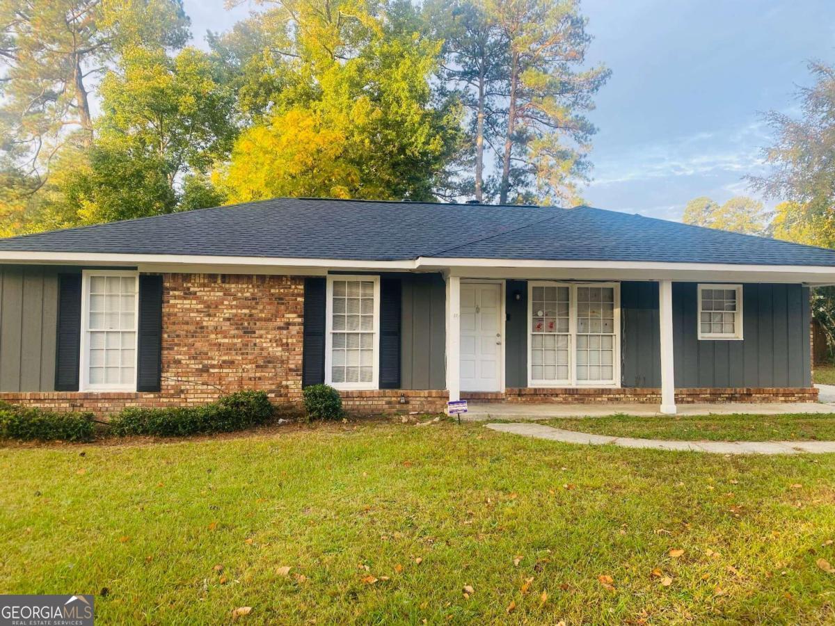 6725 Charter Oaks Circle Property Photo