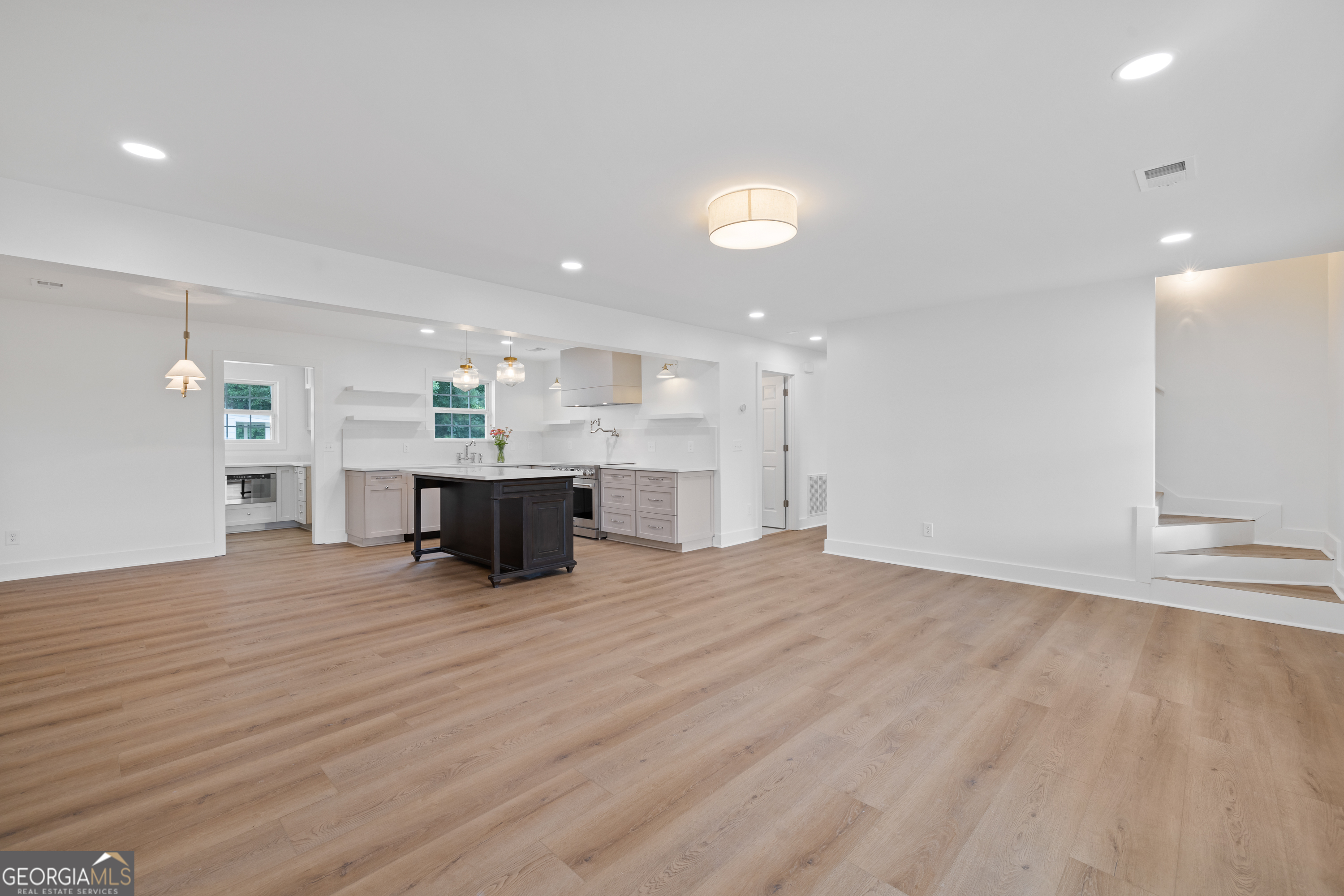 503 Brooks Road Property Photo 17