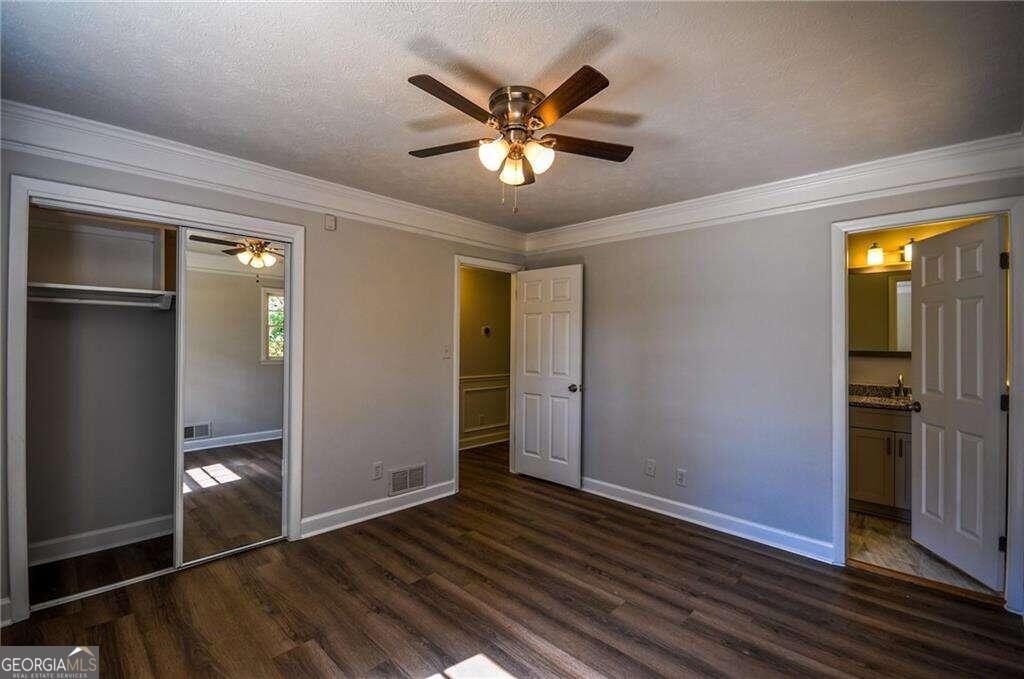 1328 White Oak Street Se Property Photo 11