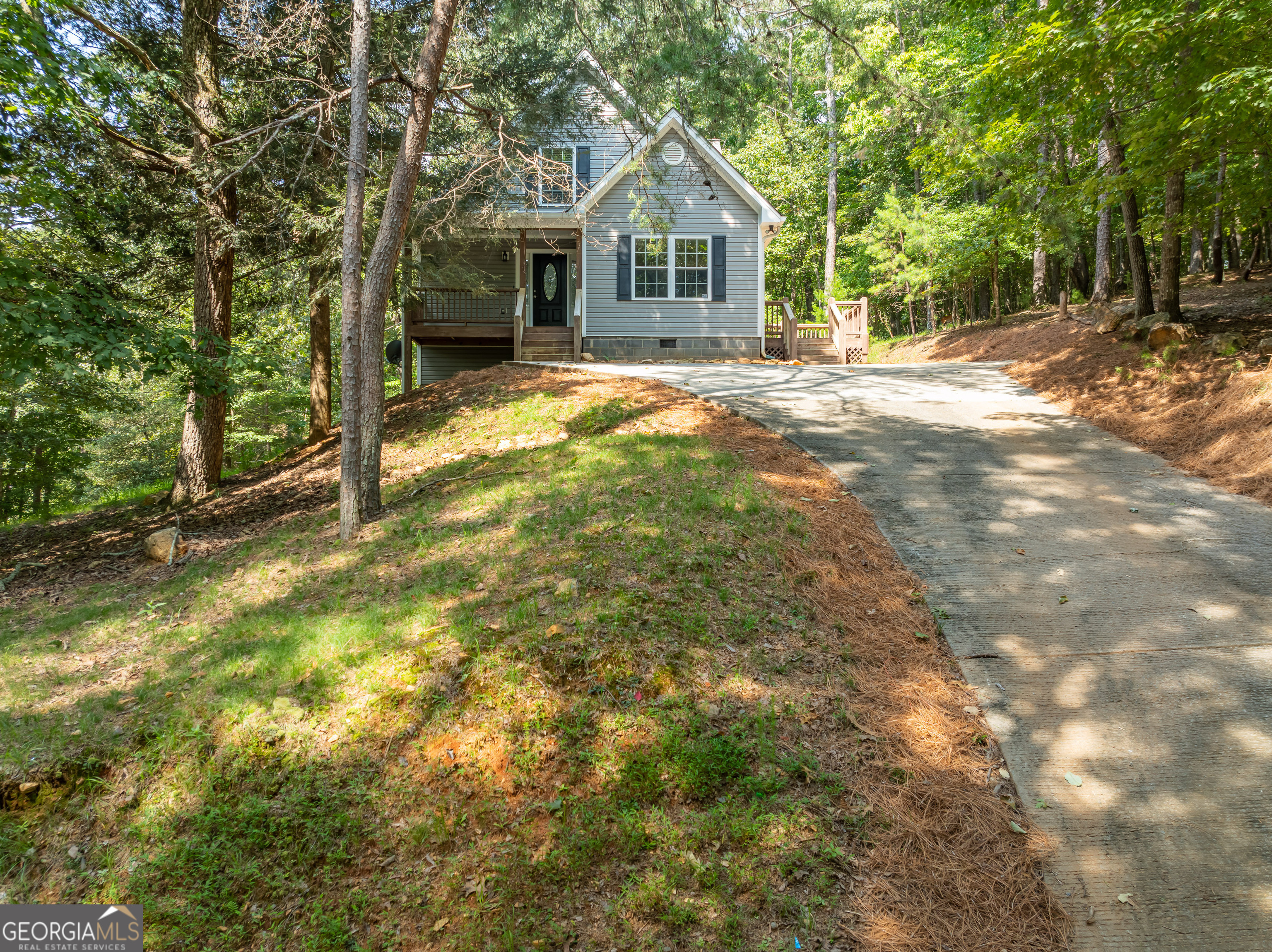 199 Sequoia Drive Property Photo 2