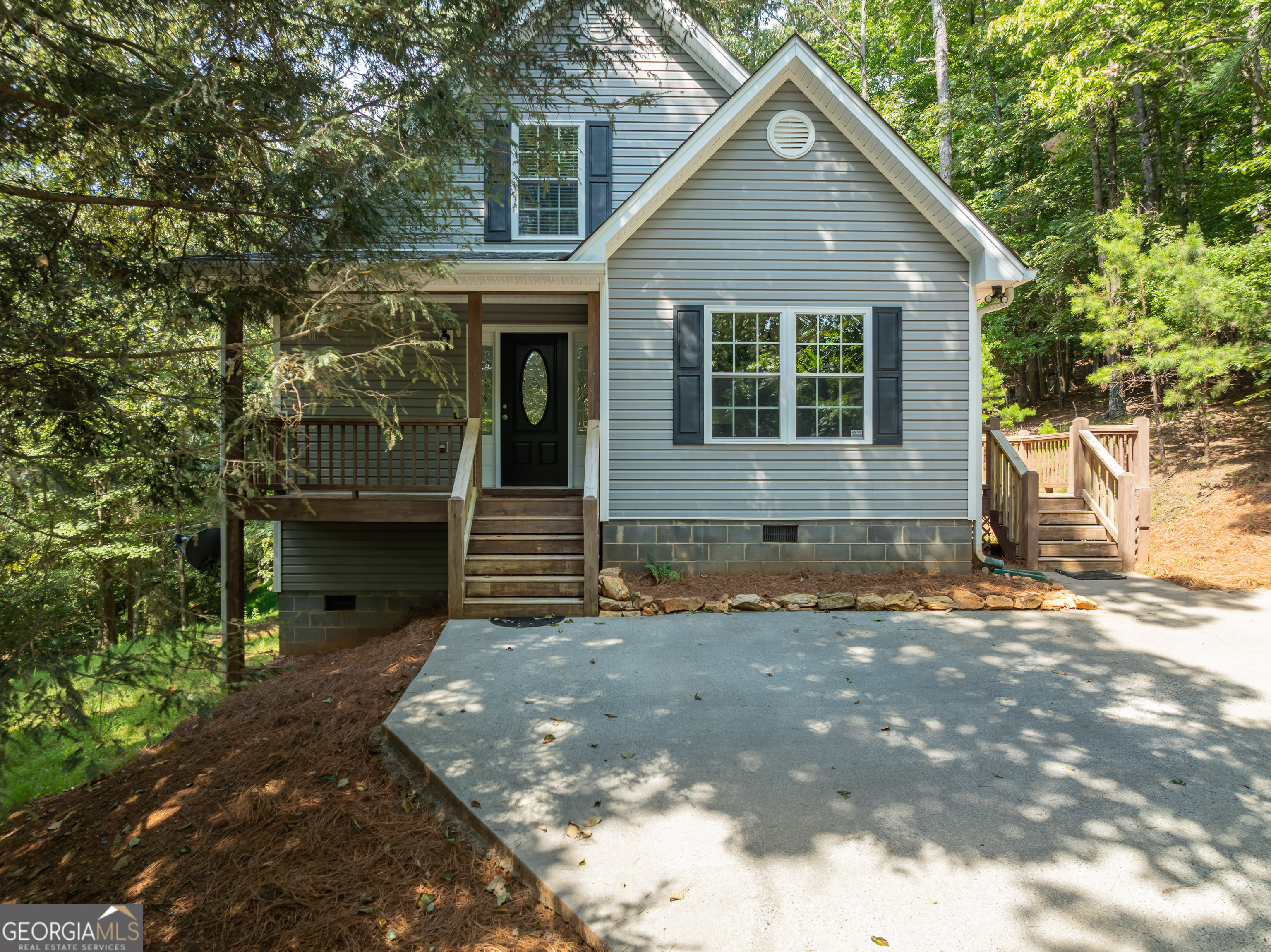 199 Sequoia Drive Property Photo 3