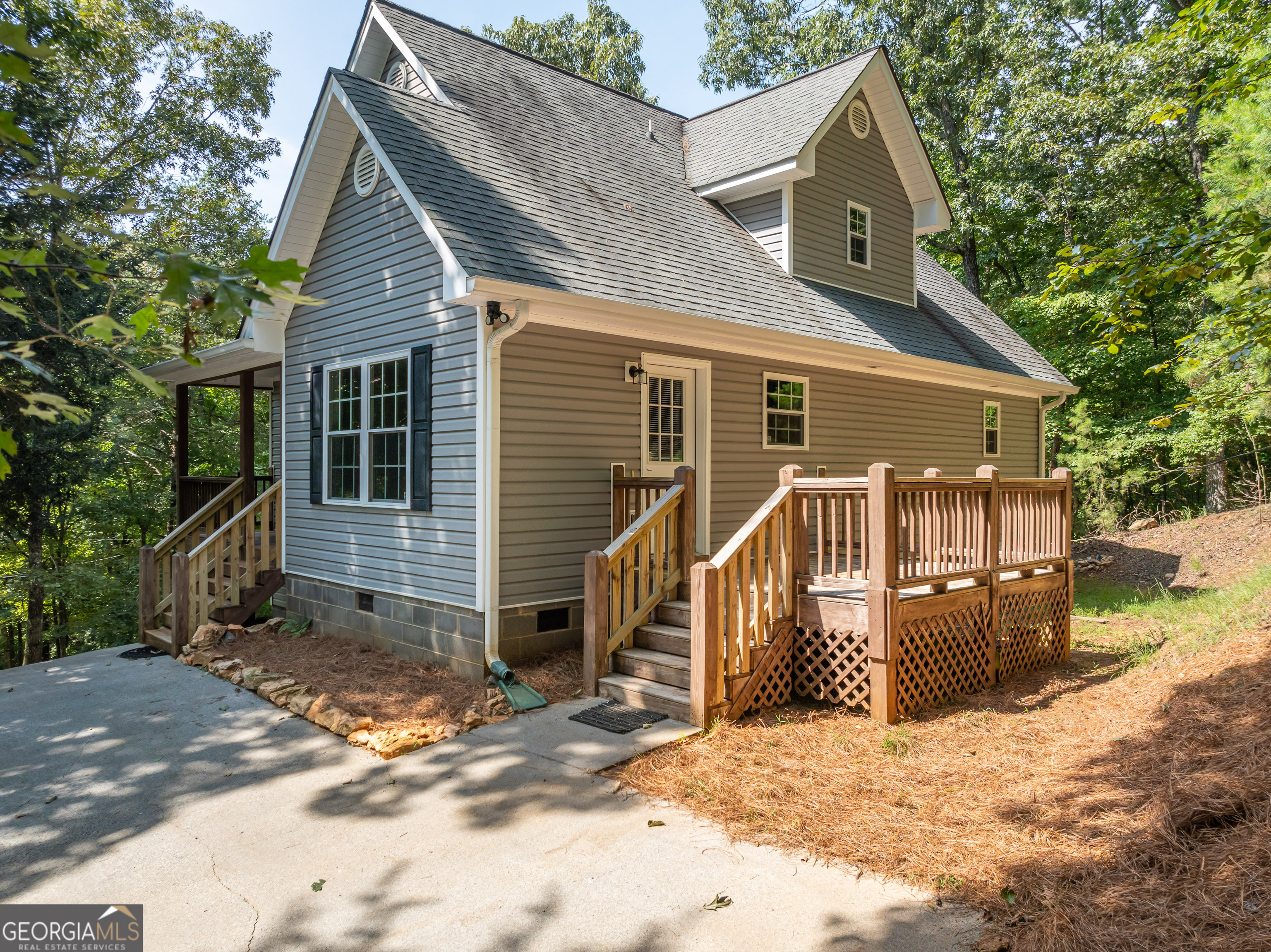 199 Sequoia Drive Property Photo 4