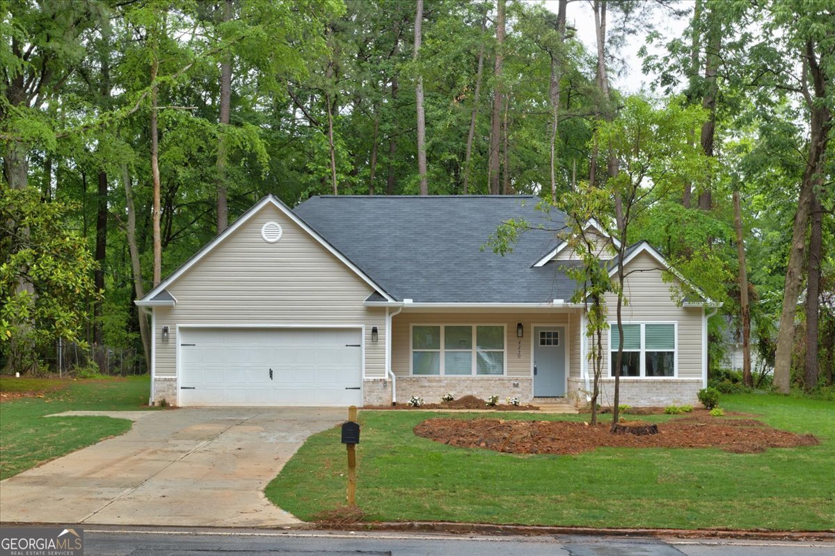 4230 Moore Road Property Photo 2