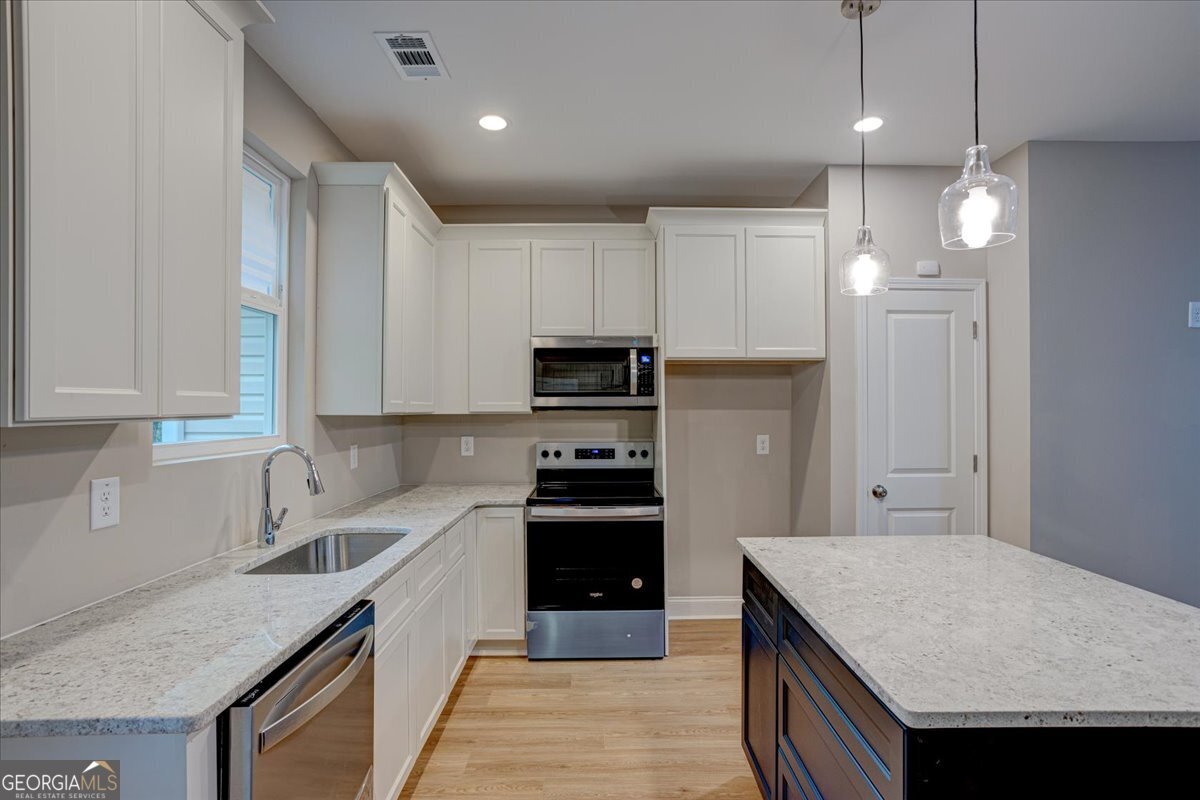 4230 Moore Road Property Photo 9