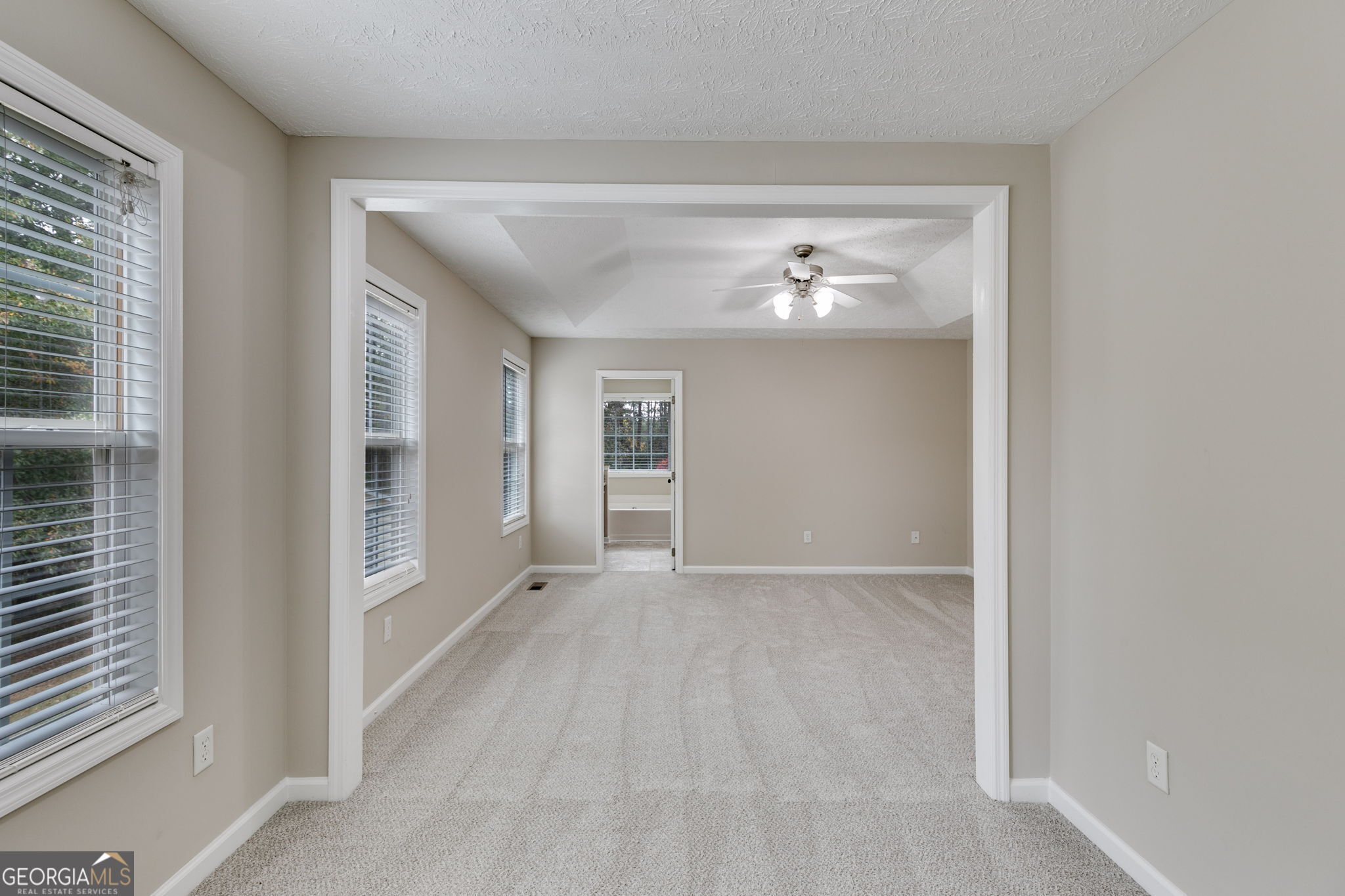 112 Valley Edge Drive Property Photo 13