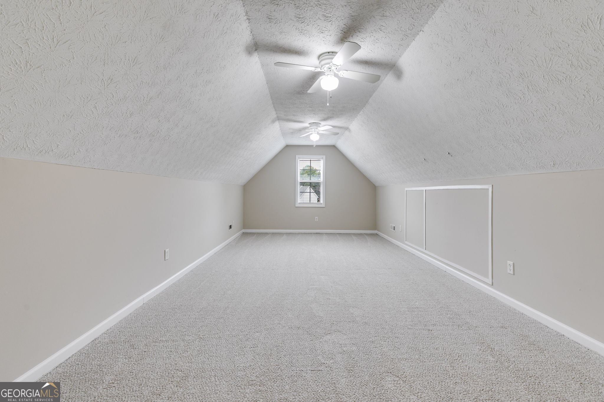 112 Valley Edge Drive Property Photo 21