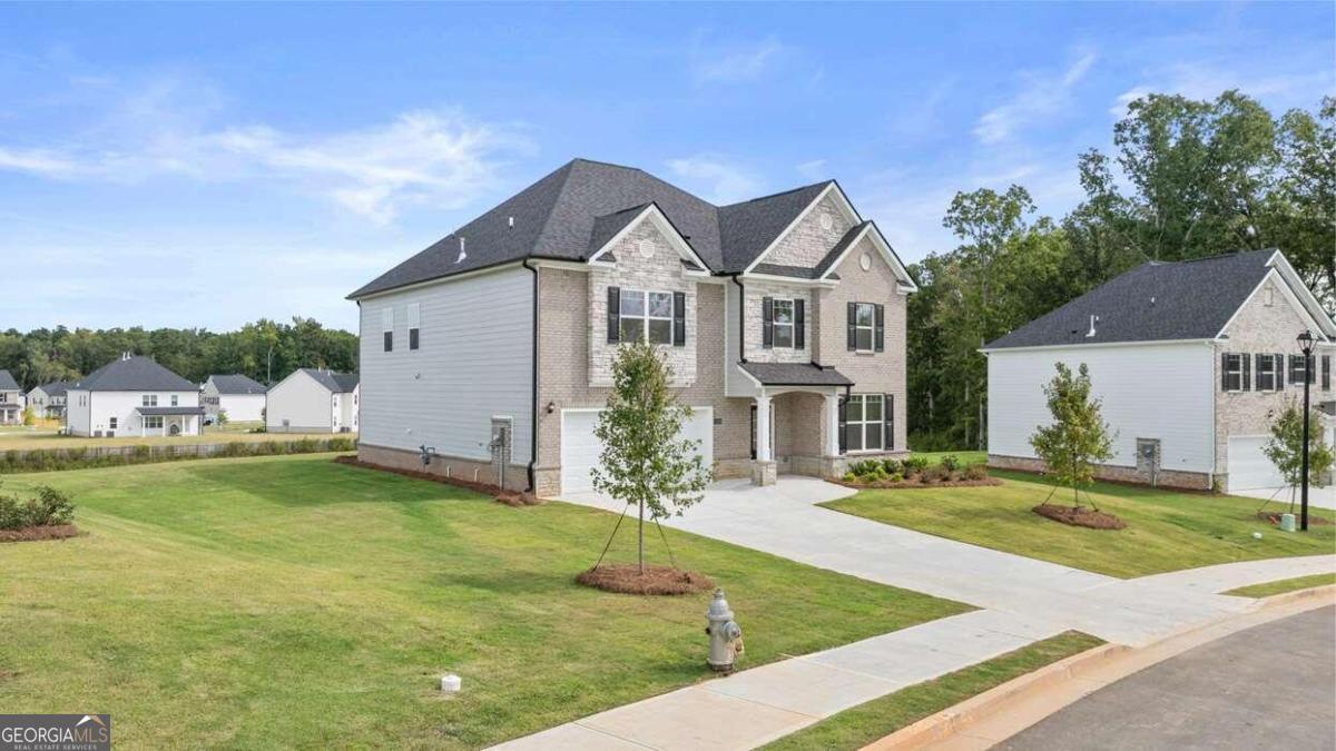 3249 Champions Way Property Photo 11