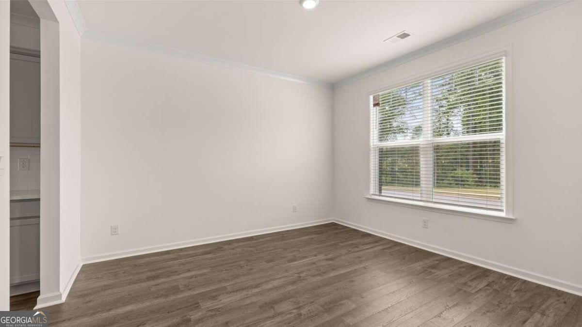 3249 Champions Way Property Photo 14